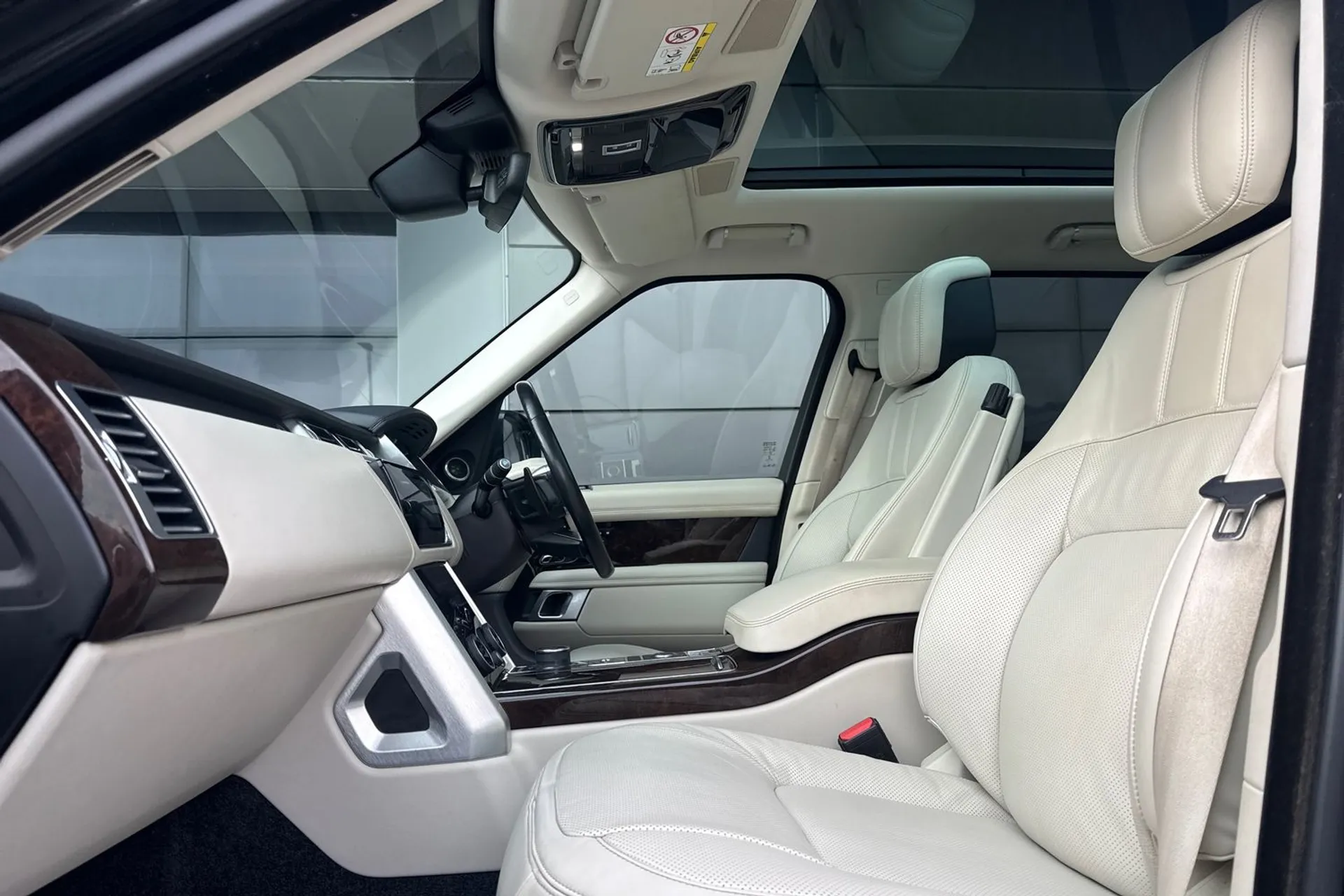 LAND ROVER RANGE ROVER thumbnail image number 51