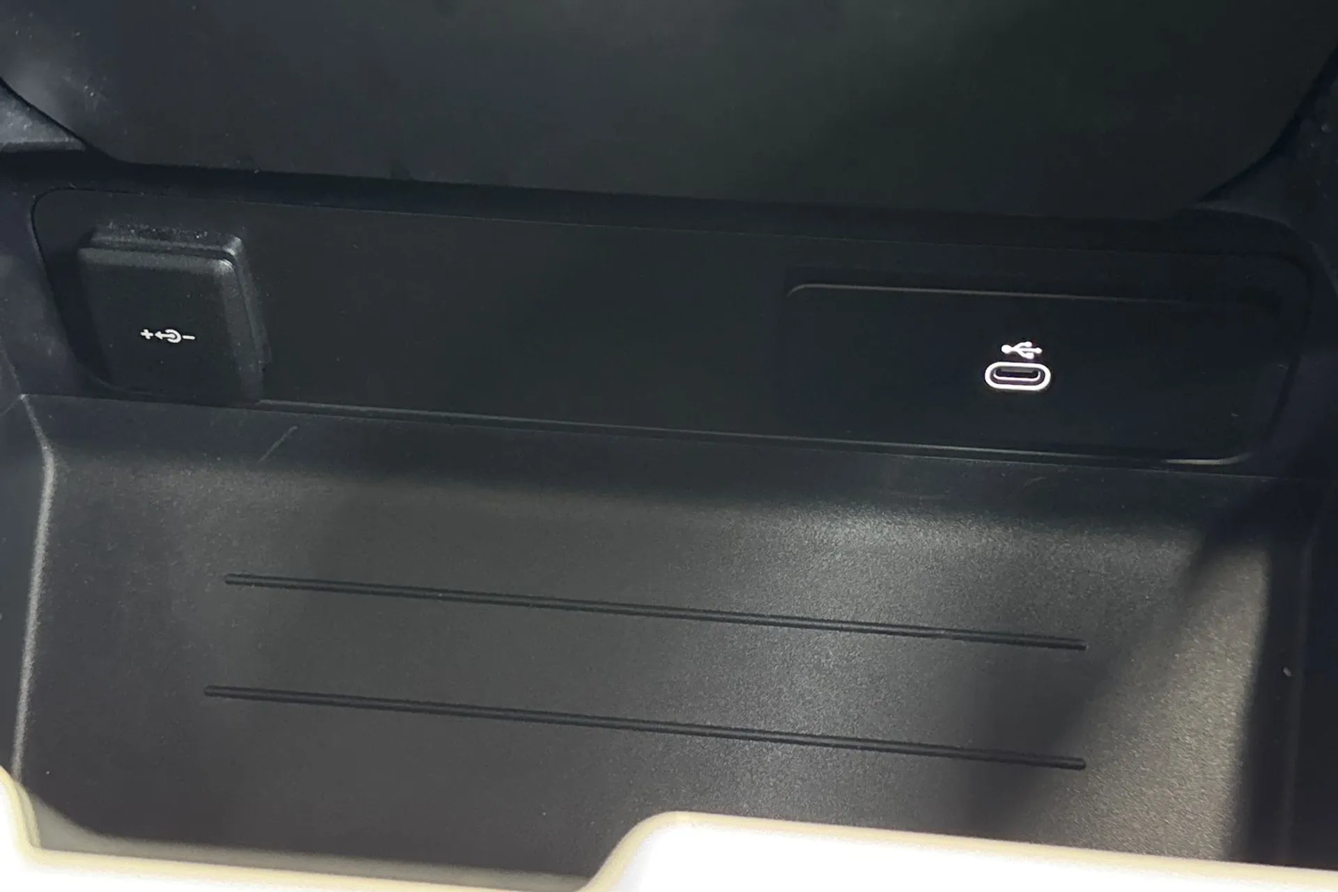 LAND ROVER DEFENDER thumbnail image number 47