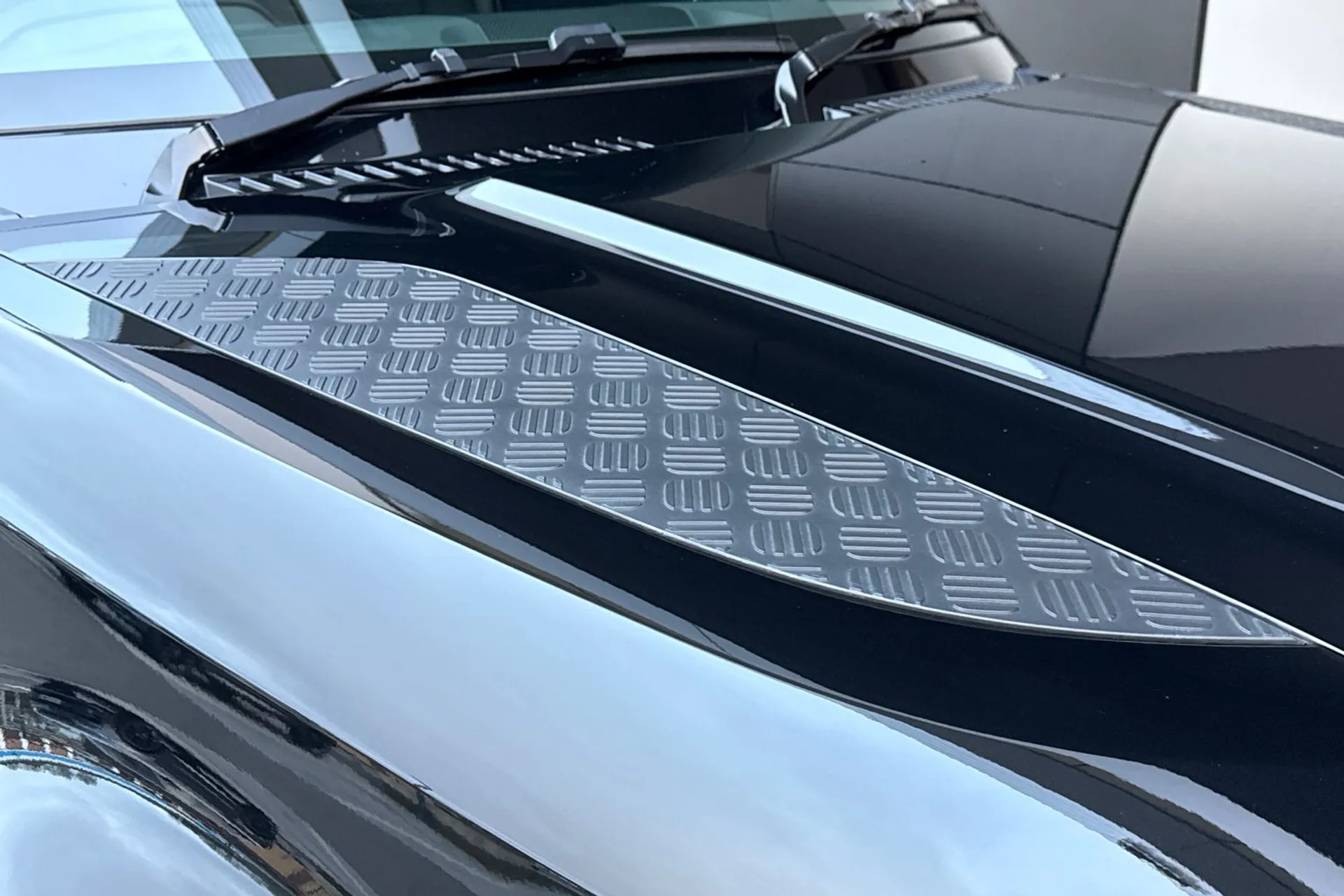 LAND ROVER DEFENDER thumbnail image number 21