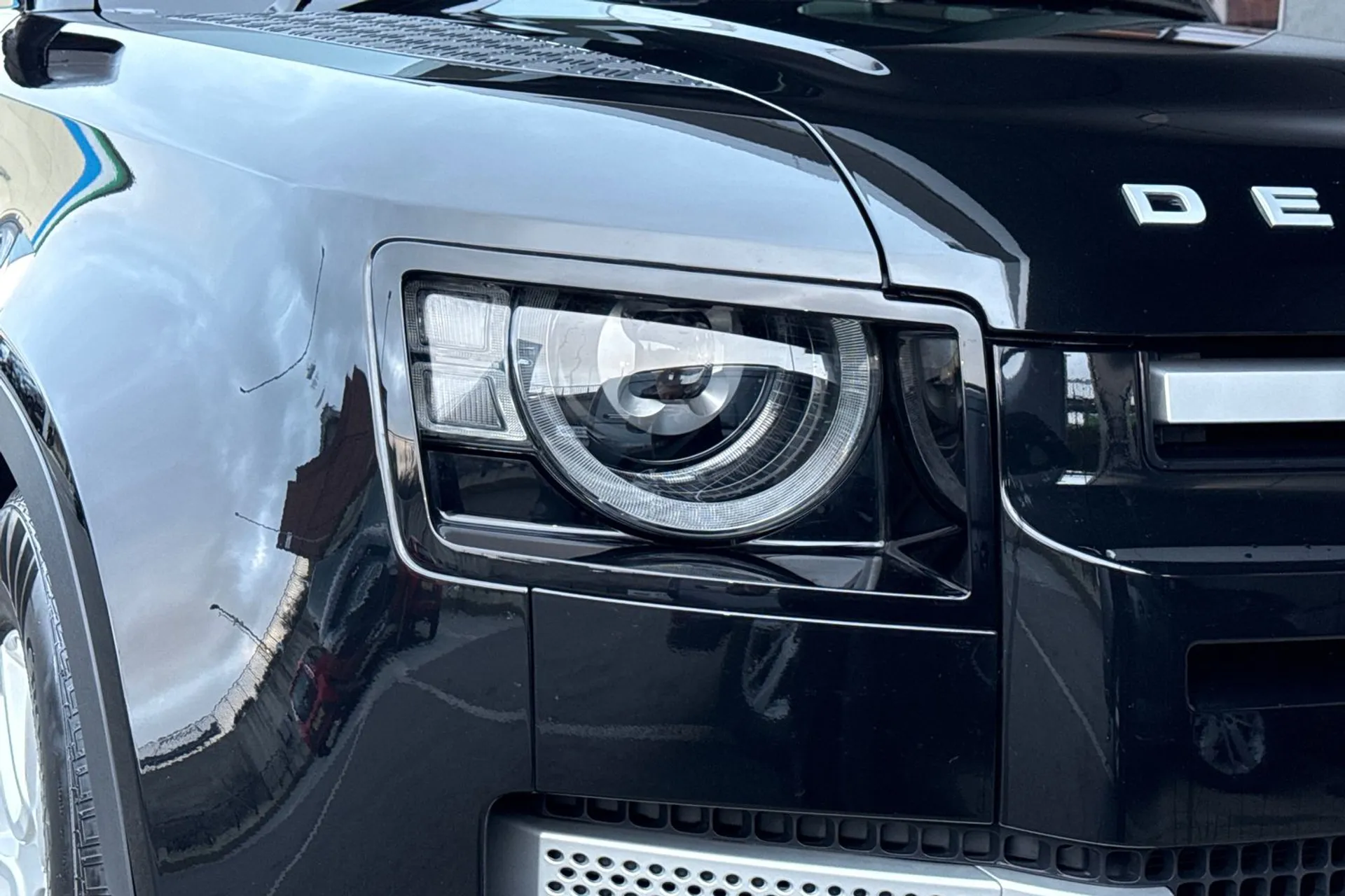 LAND ROVER DEFENDER thumbnail image number 19