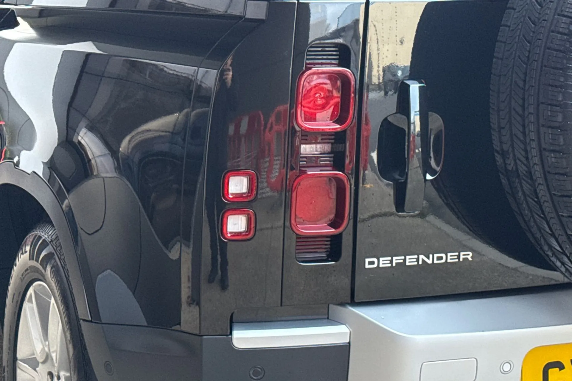 LAND ROVER DEFENDER thumbnail image number 34