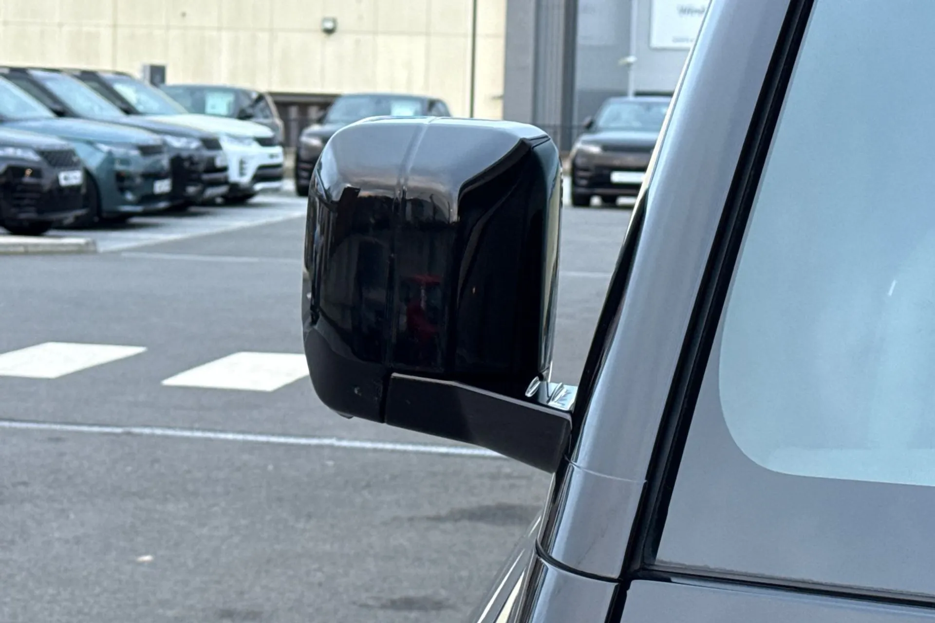 LAND ROVER DEFENDER thumbnail image number 26