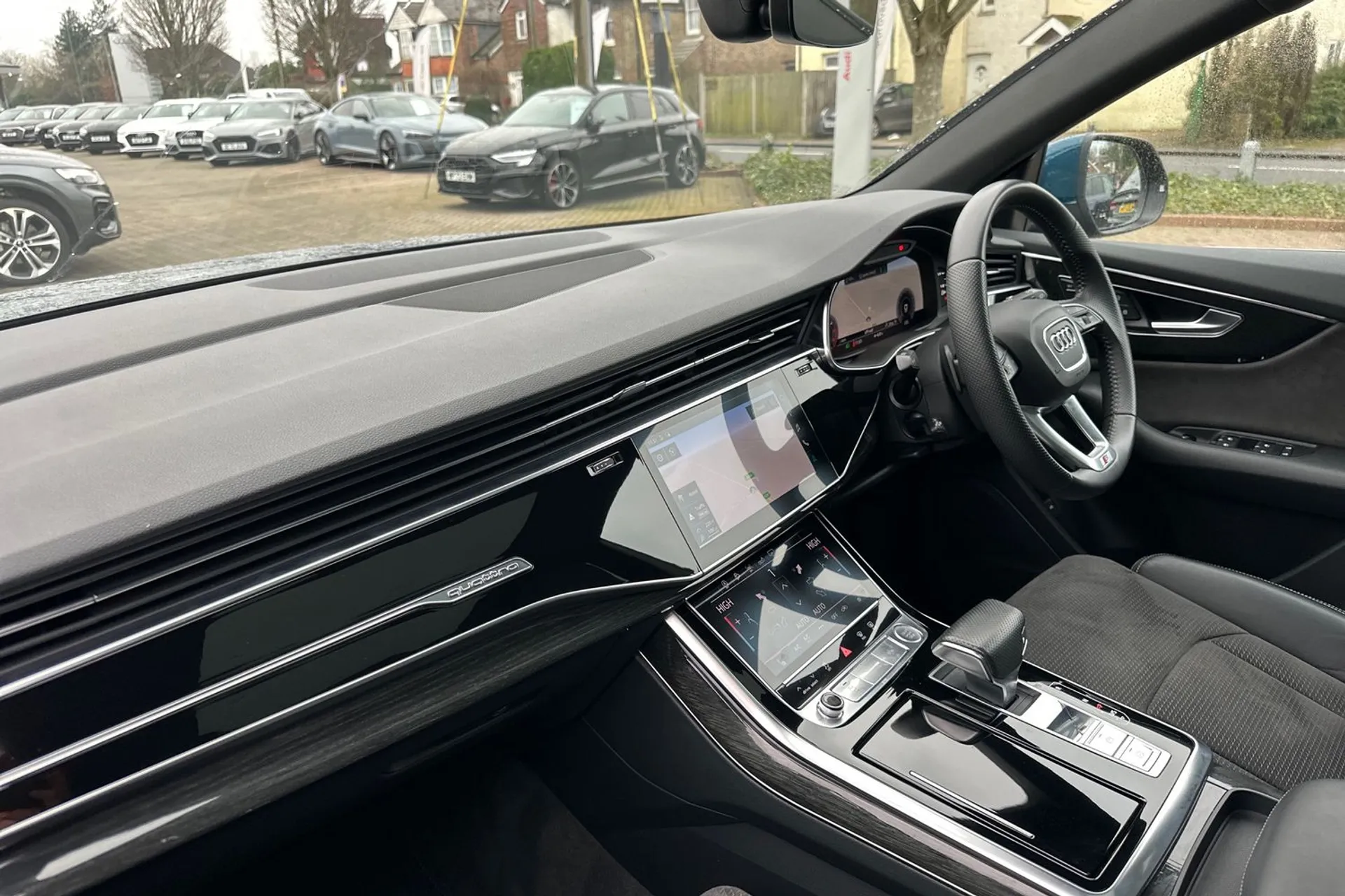 Audi Q8 thumbnail image number 33