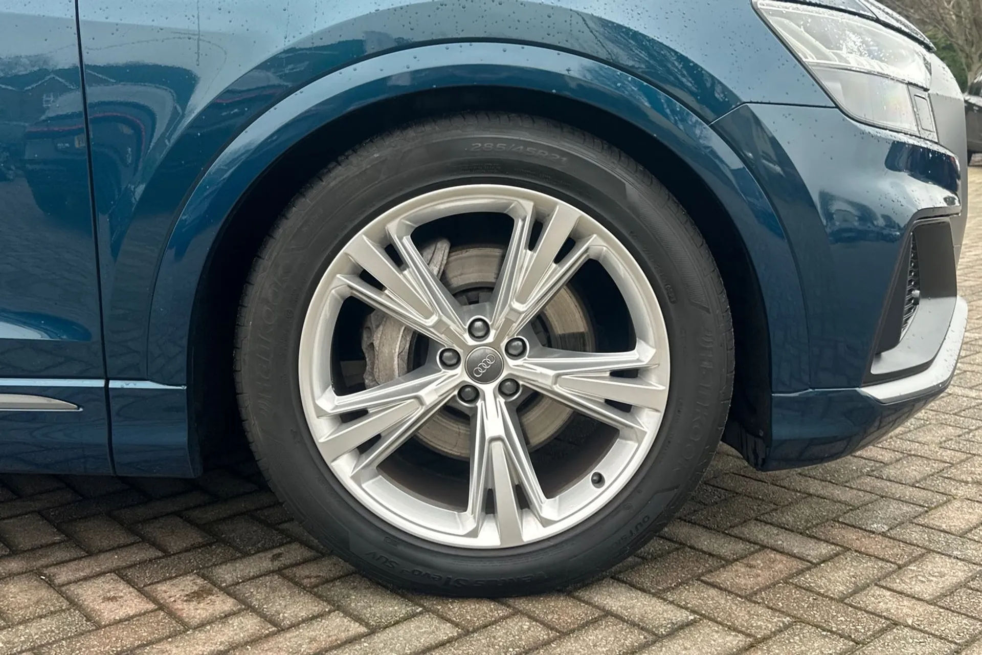Audi Q8 thumbnail image number 10