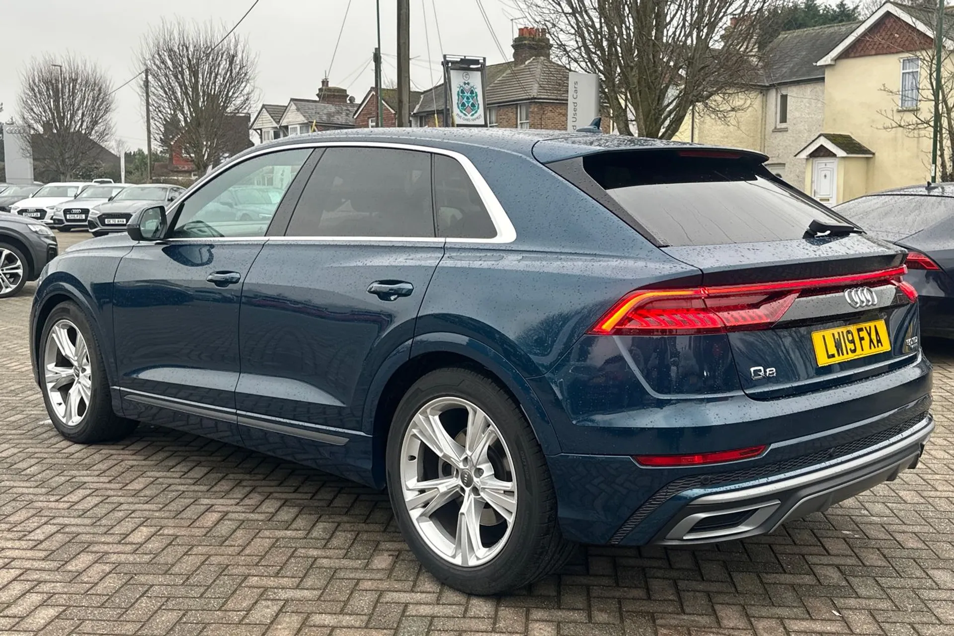 Audi Q8 thumbnail image number 8
