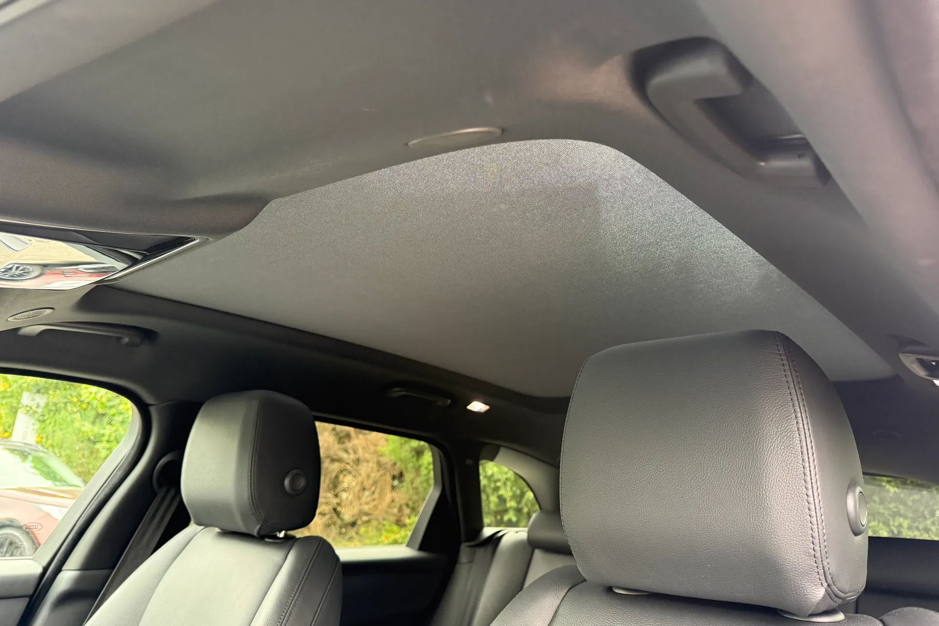 LAND ROVER RANGE ROVER VELAR thumbnail image number 5