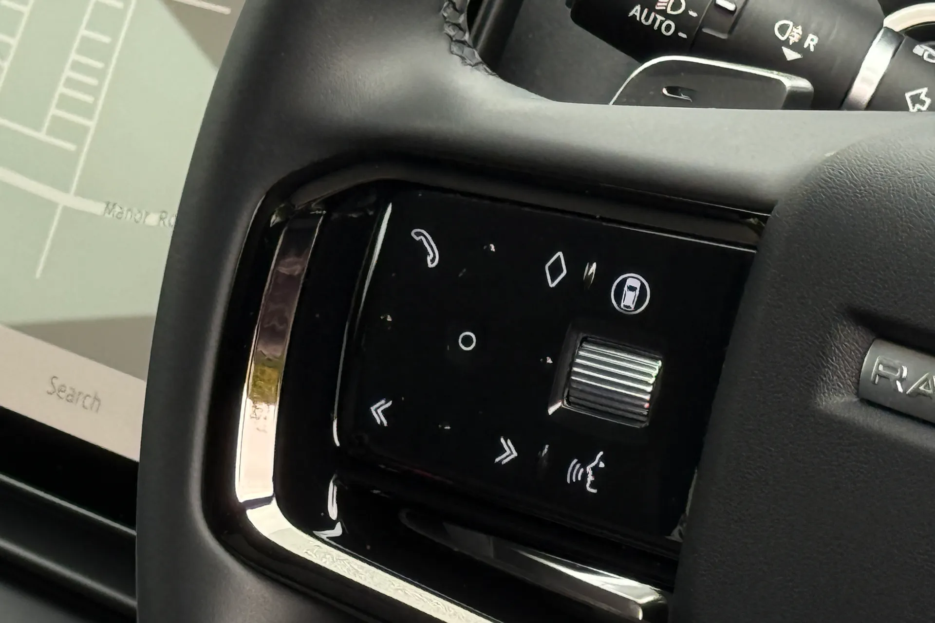 LAND ROVER RANGE ROVER VELAR thumbnail image number 49