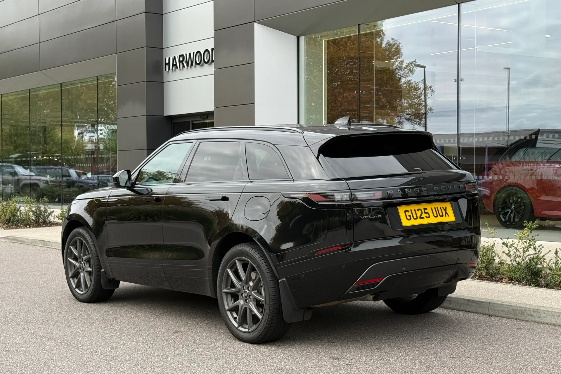 LAND ROVER RANGE ROVER VELAR thumbnail image number 17