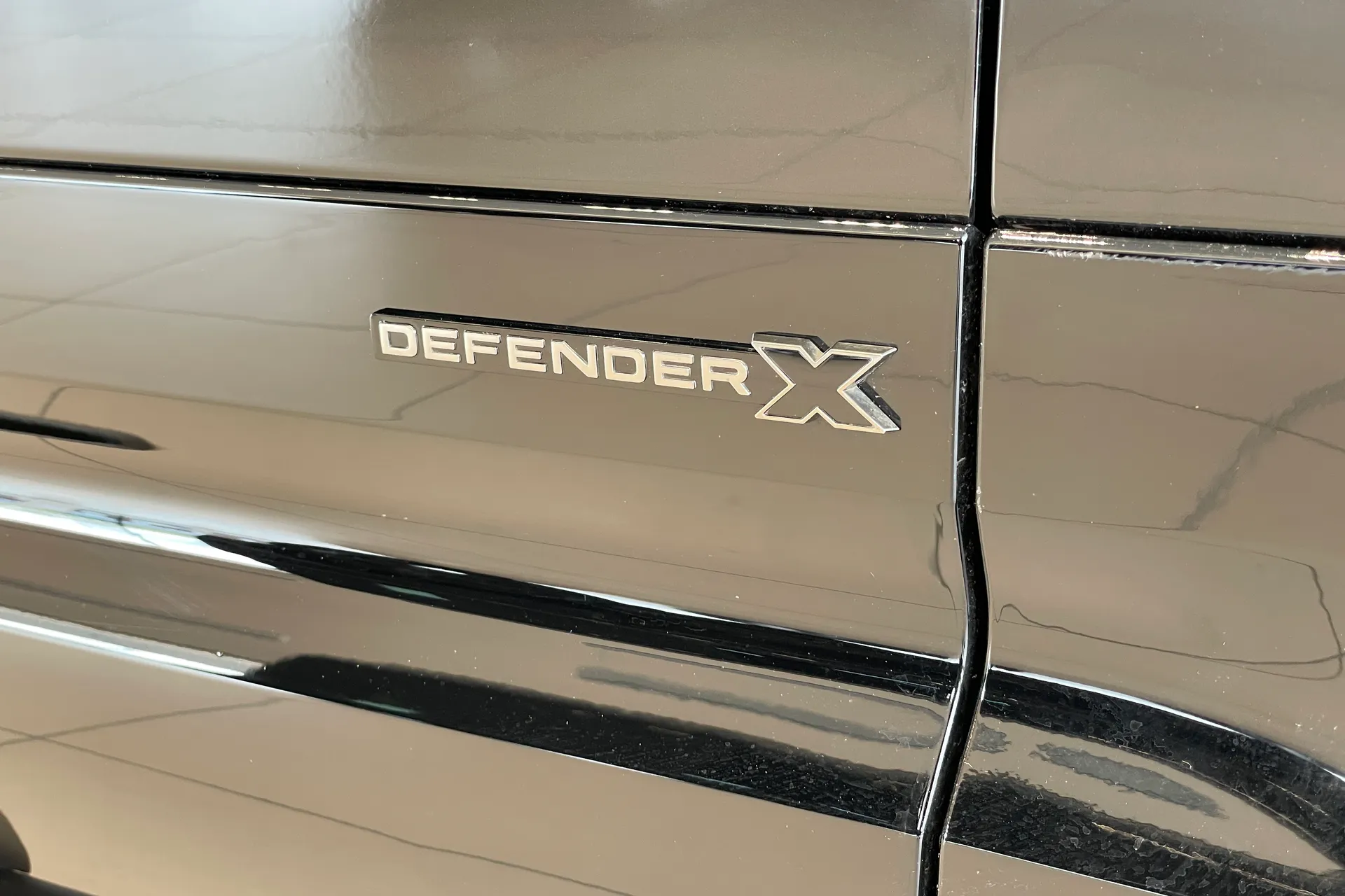 LAND ROVER Defender 110 thumbnail image number 10