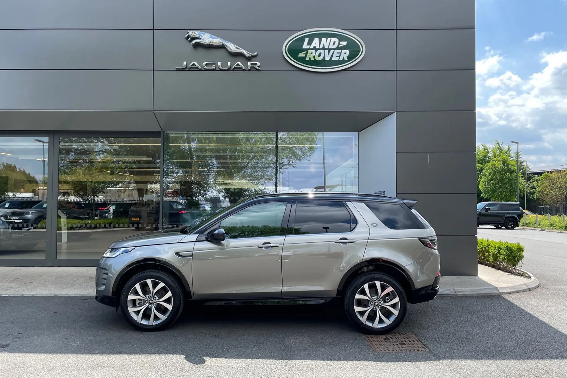 LAND ROVER DISCOVERY SPORT thumbnail image number 28