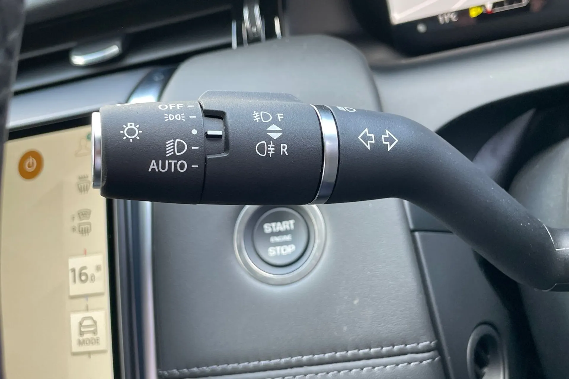 LAND ROVER DISCOVERY SPORT thumbnail image number 61