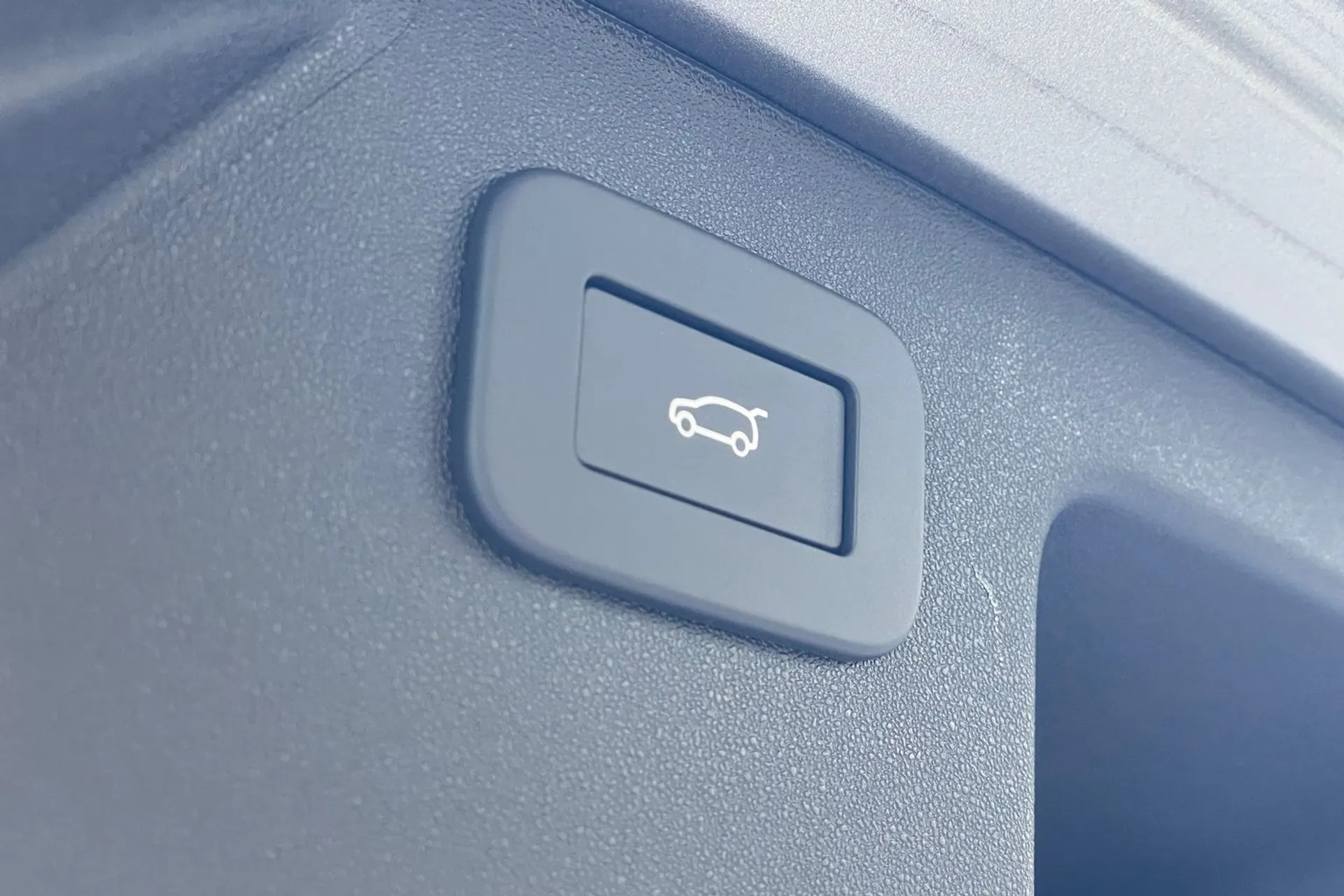 LAND ROVER DISCOVERY SPORT thumbnail image number 48