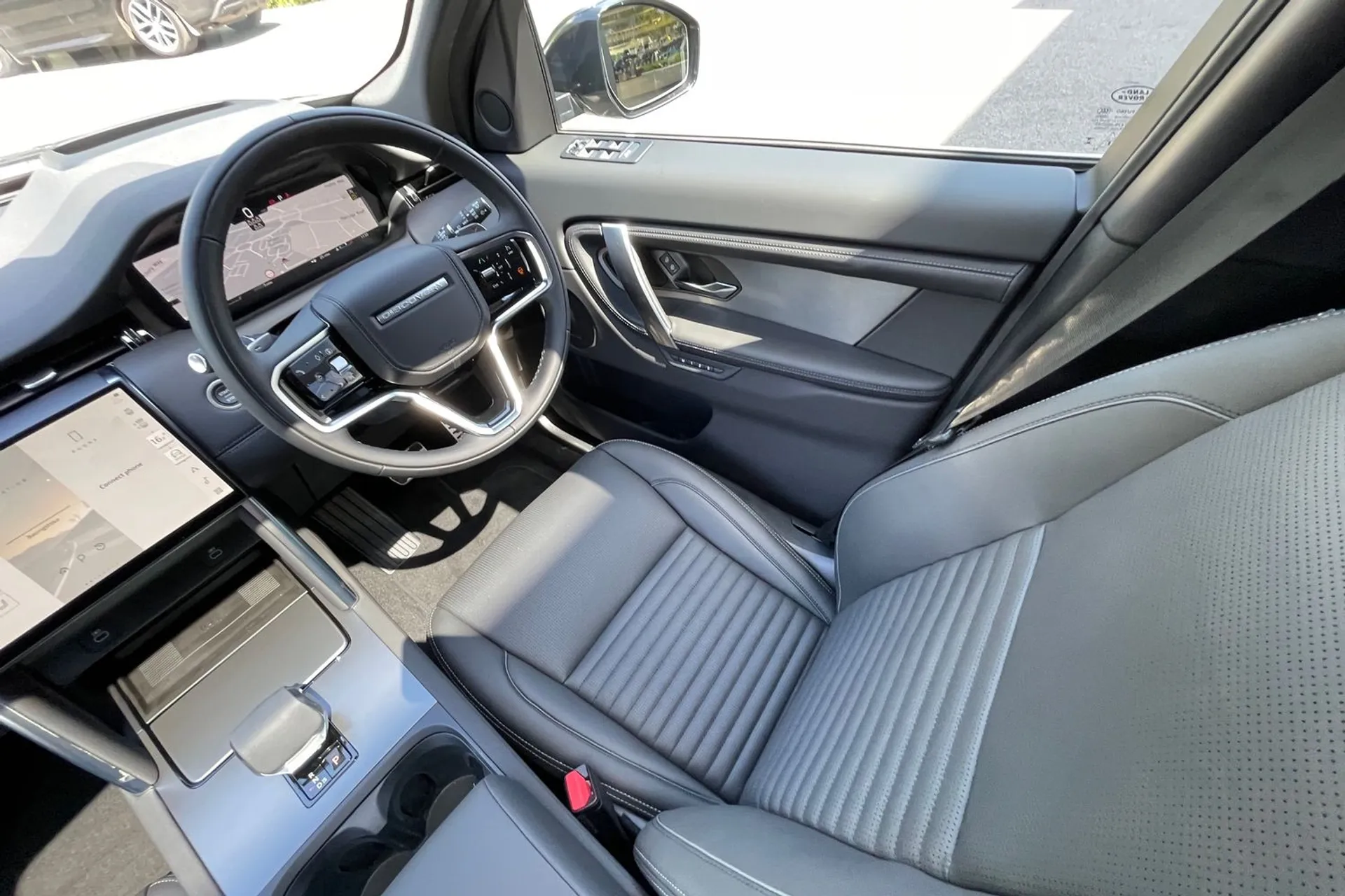 LAND ROVER DISCOVERY SPORT thumbnail image number 14