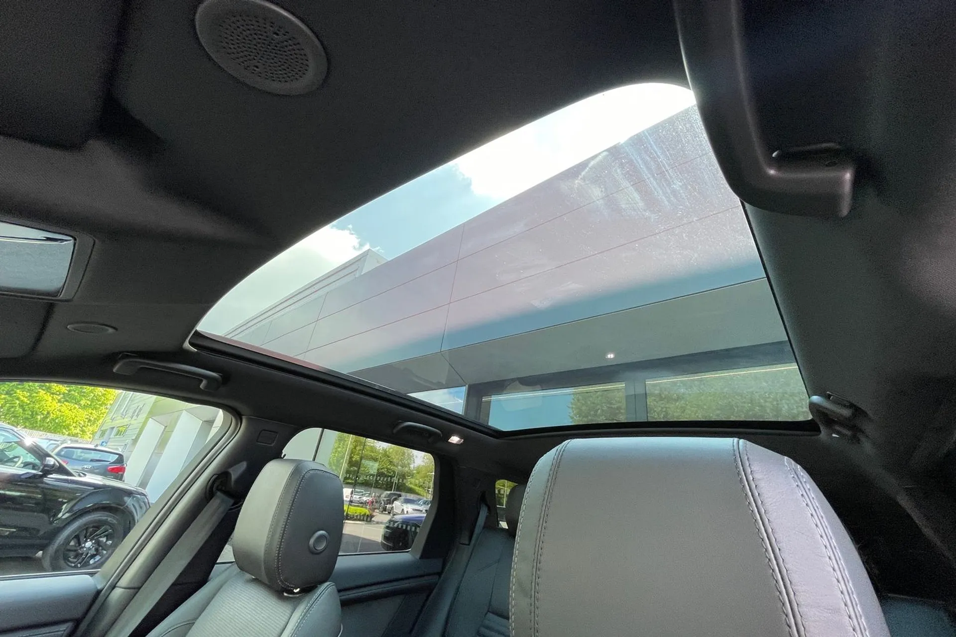 LAND ROVER DISCOVERY SPORT thumbnail image number 5