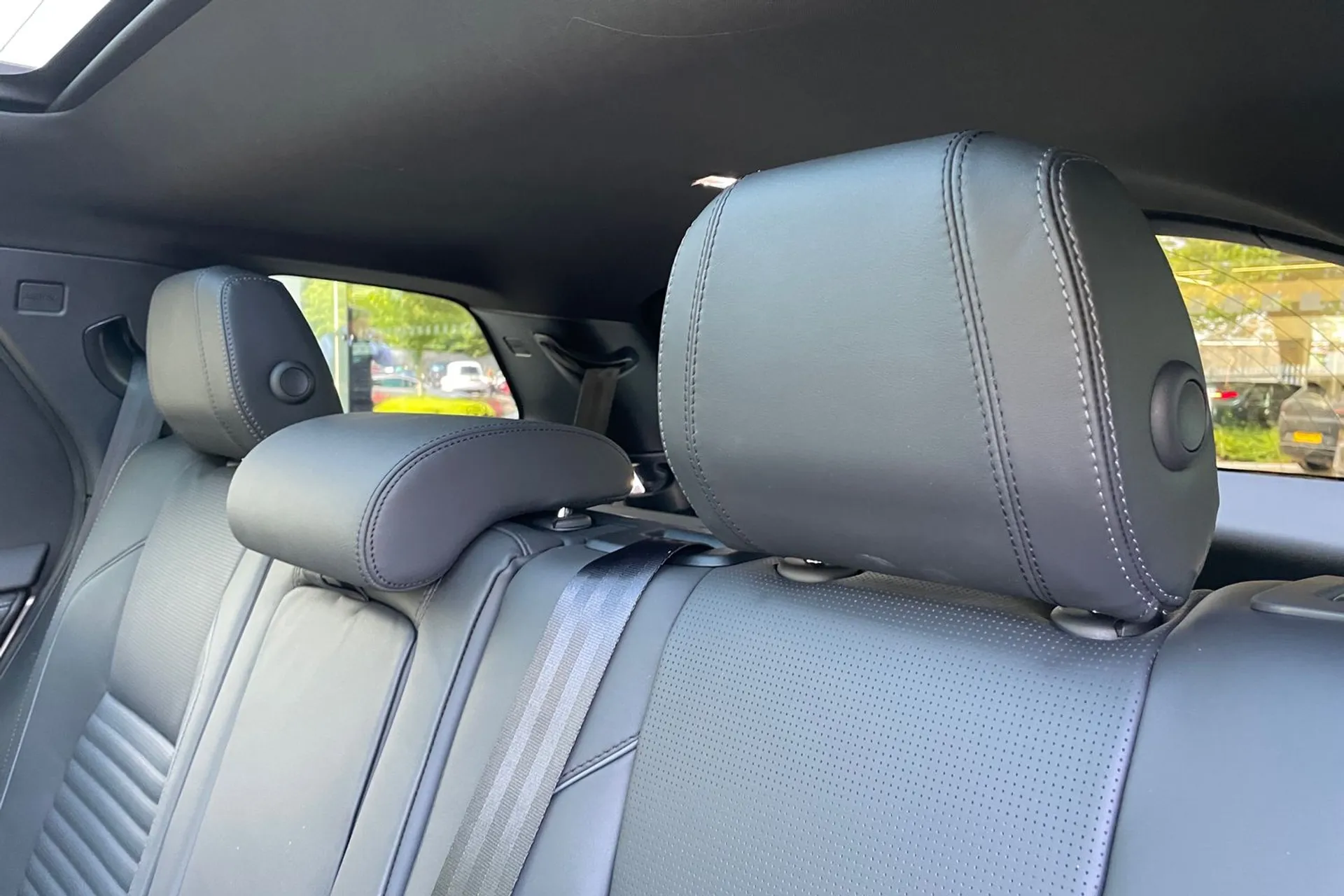LAND ROVER DISCOVERY SPORT thumbnail image number 57