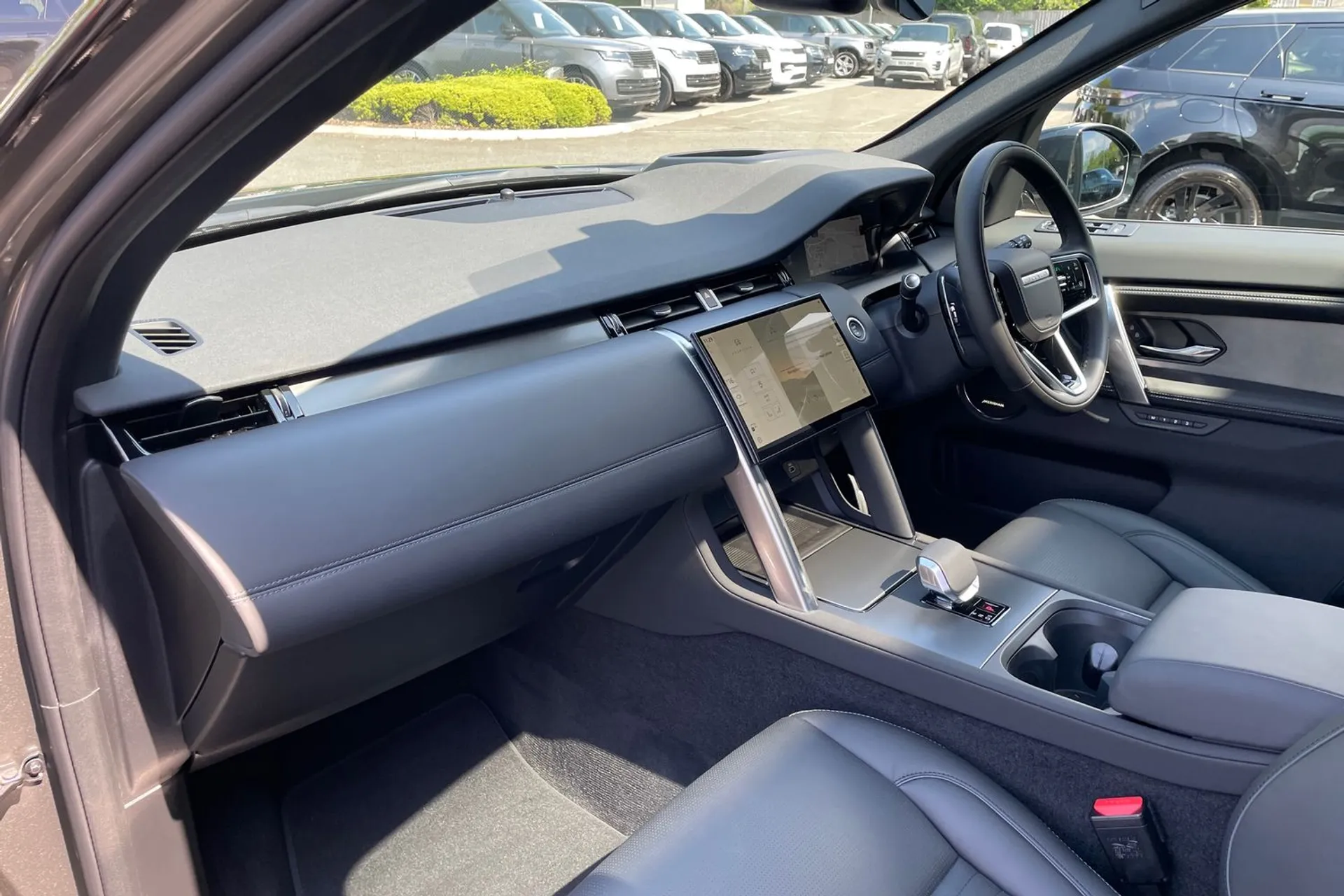 LAND ROVER DISCOVERY SPORT thumbnail image number 55
