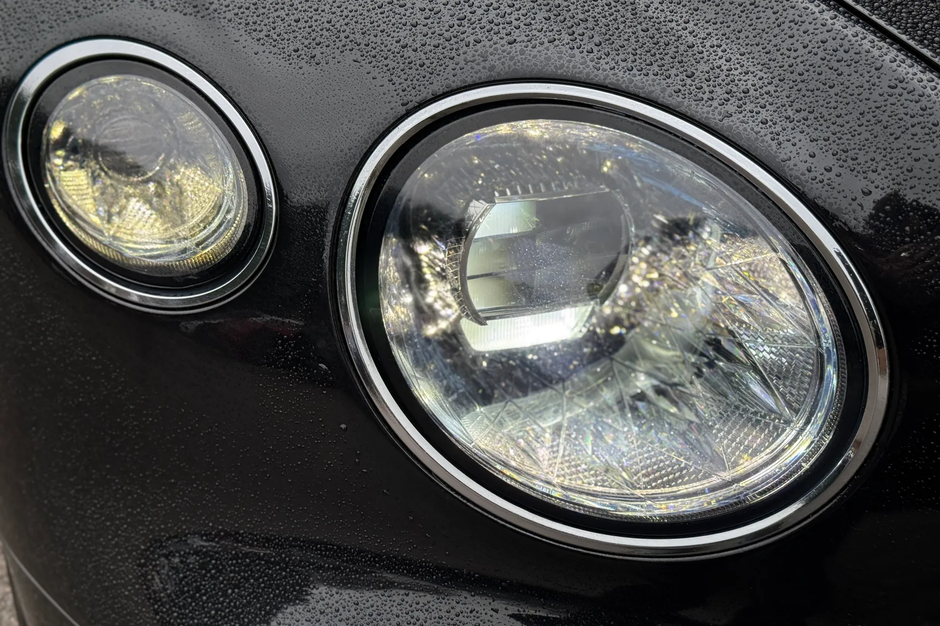 Bentley CONTINENTAL GT thumbnail image number 35