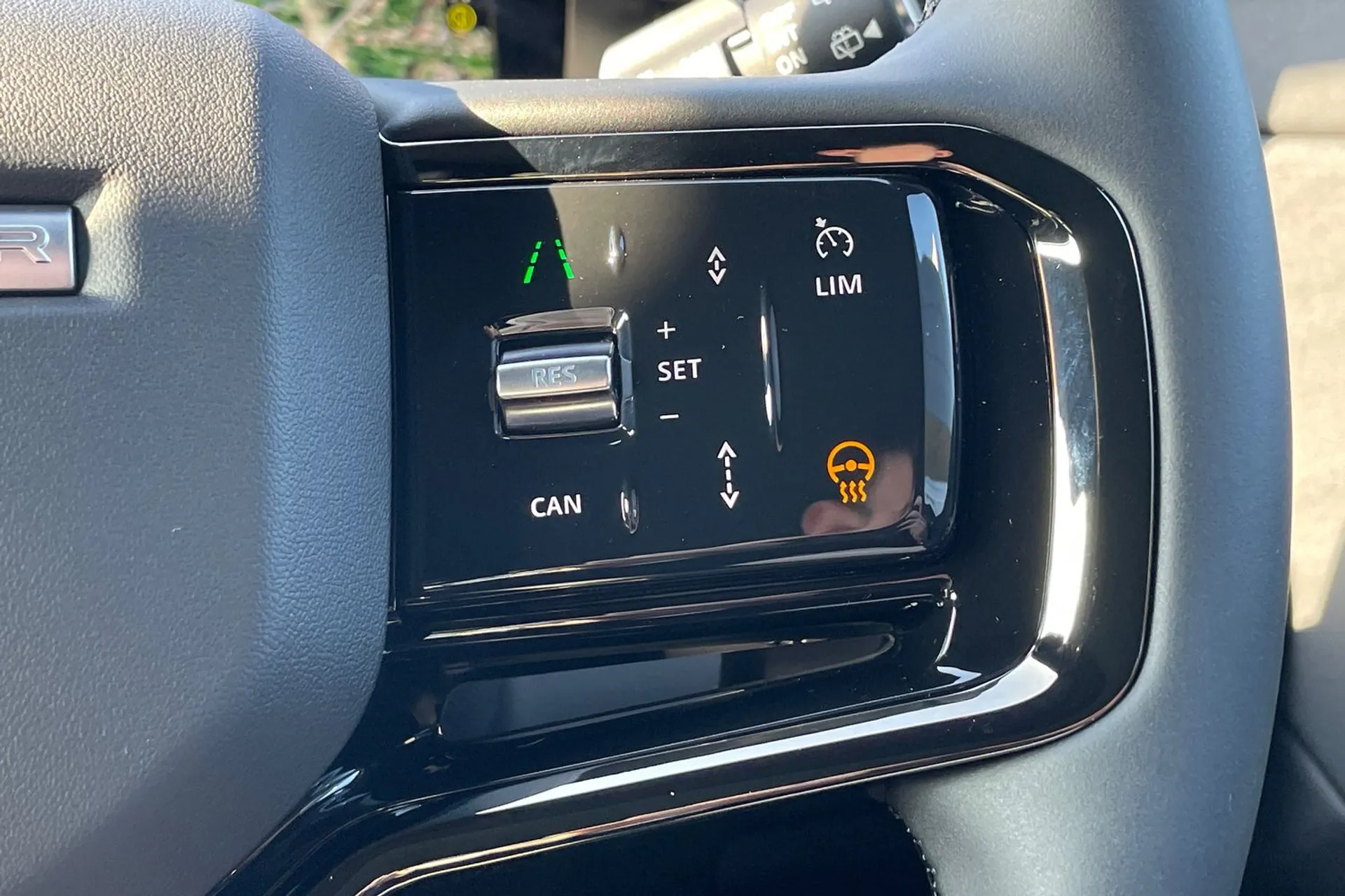 LAND ROVER RANGE ROVER EVOQUE thumbnail image number 30