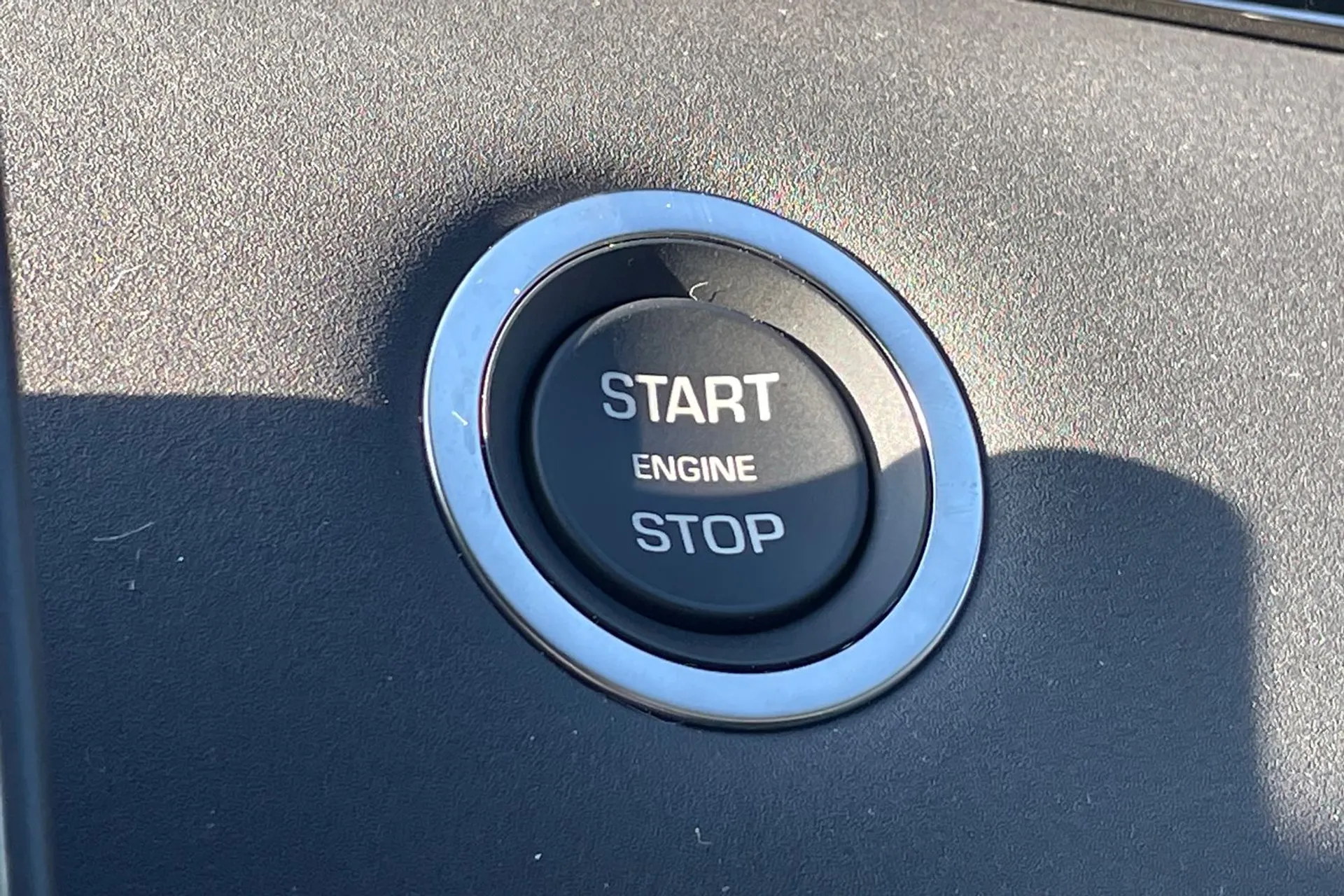 LAND ROVER RANGE ROVER EVOQUE thumbnail image number 23