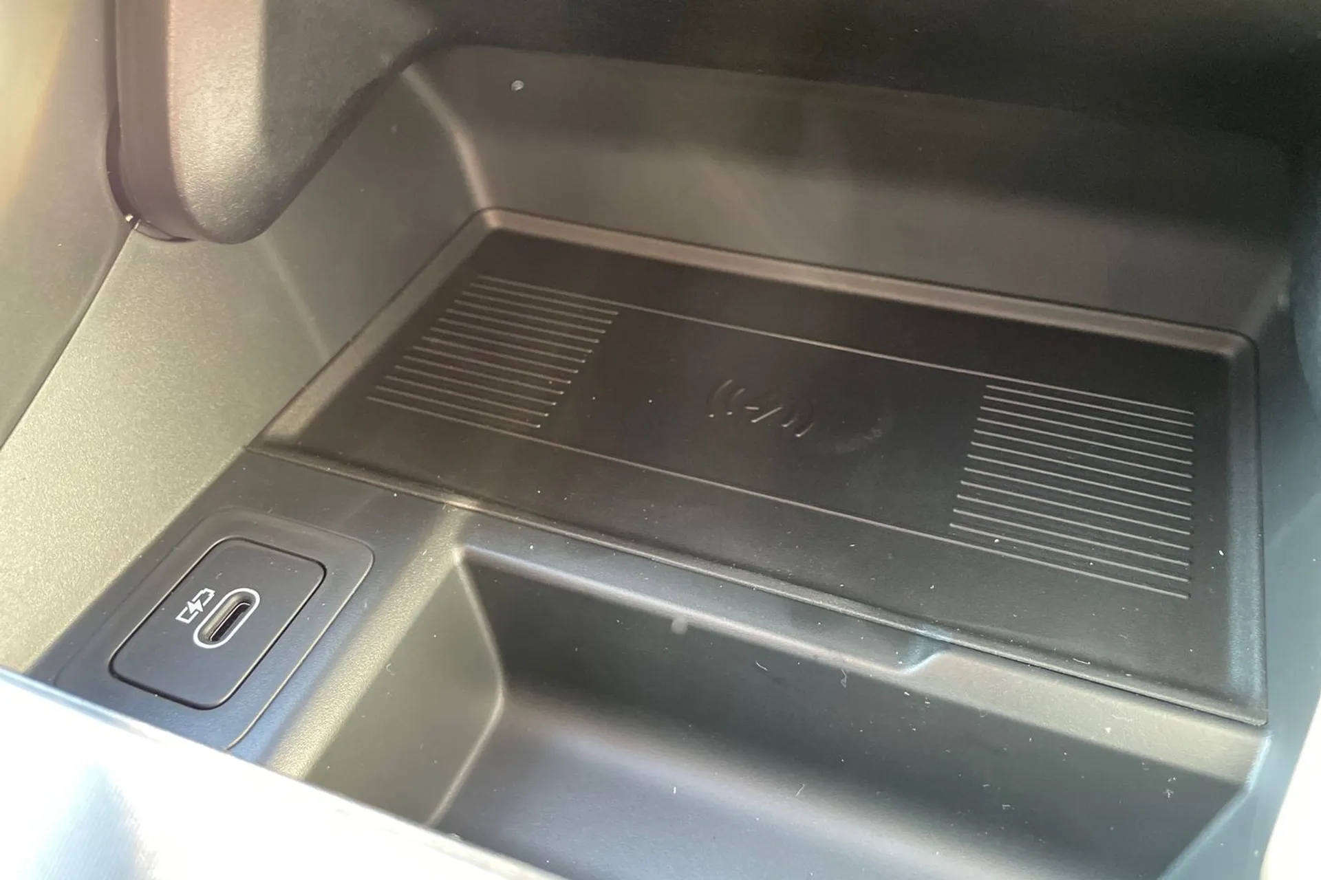 LAND ROVER RANGE ROVER EVOQUE thumbnail image number 22