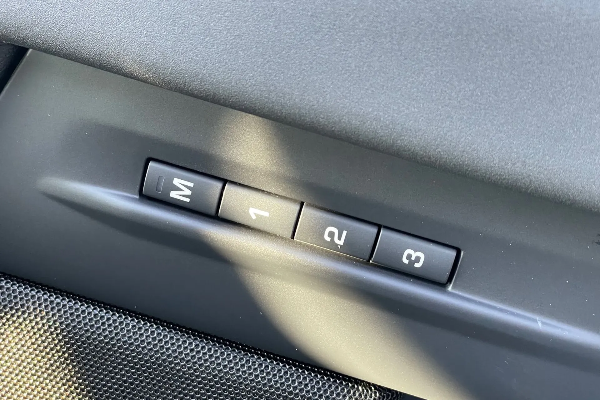 LAND ROVER RANGE ROVER EVOQUE thumbnail image number 56