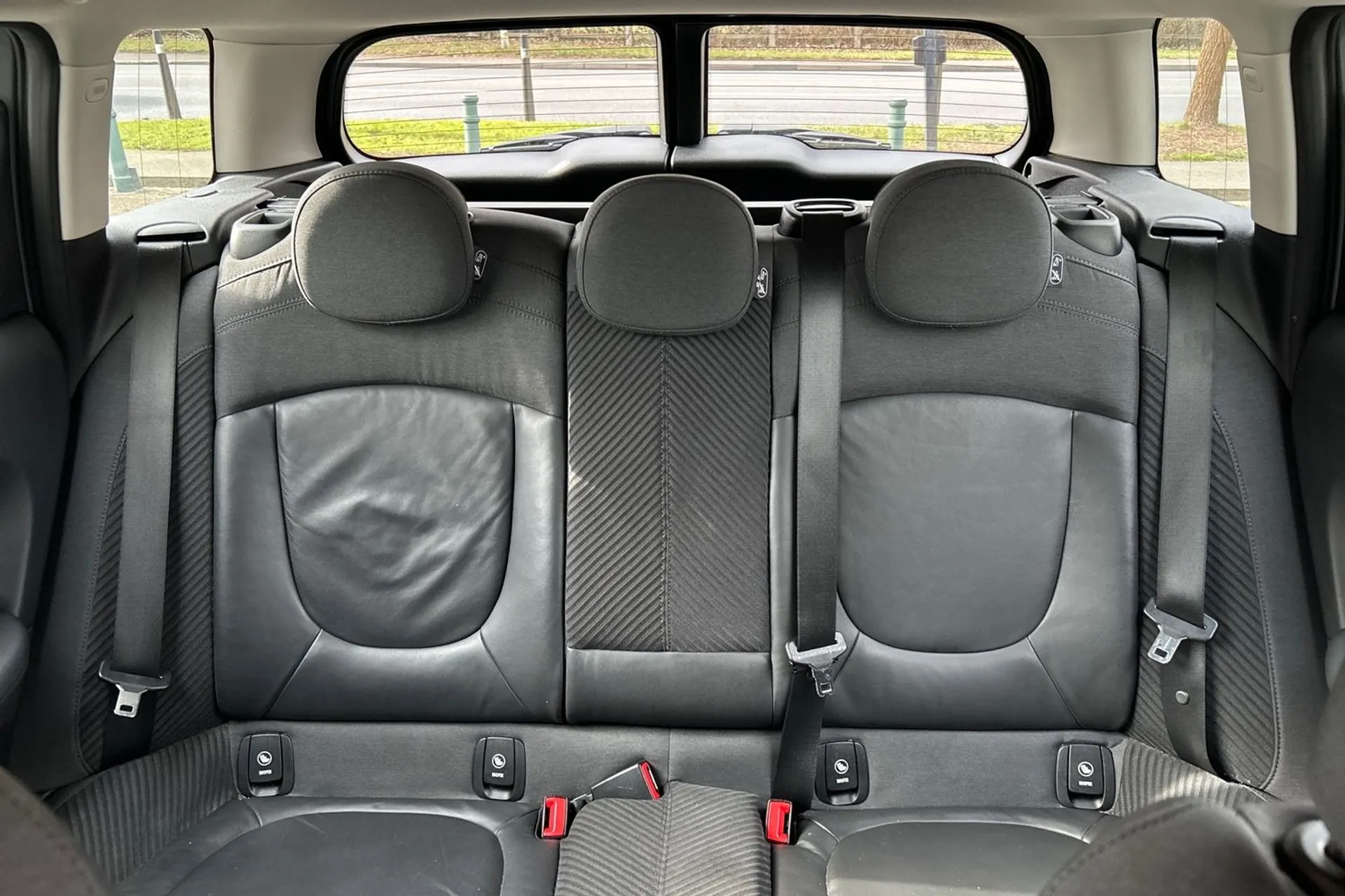 MINI CLUBMAN thumbnail image number 25