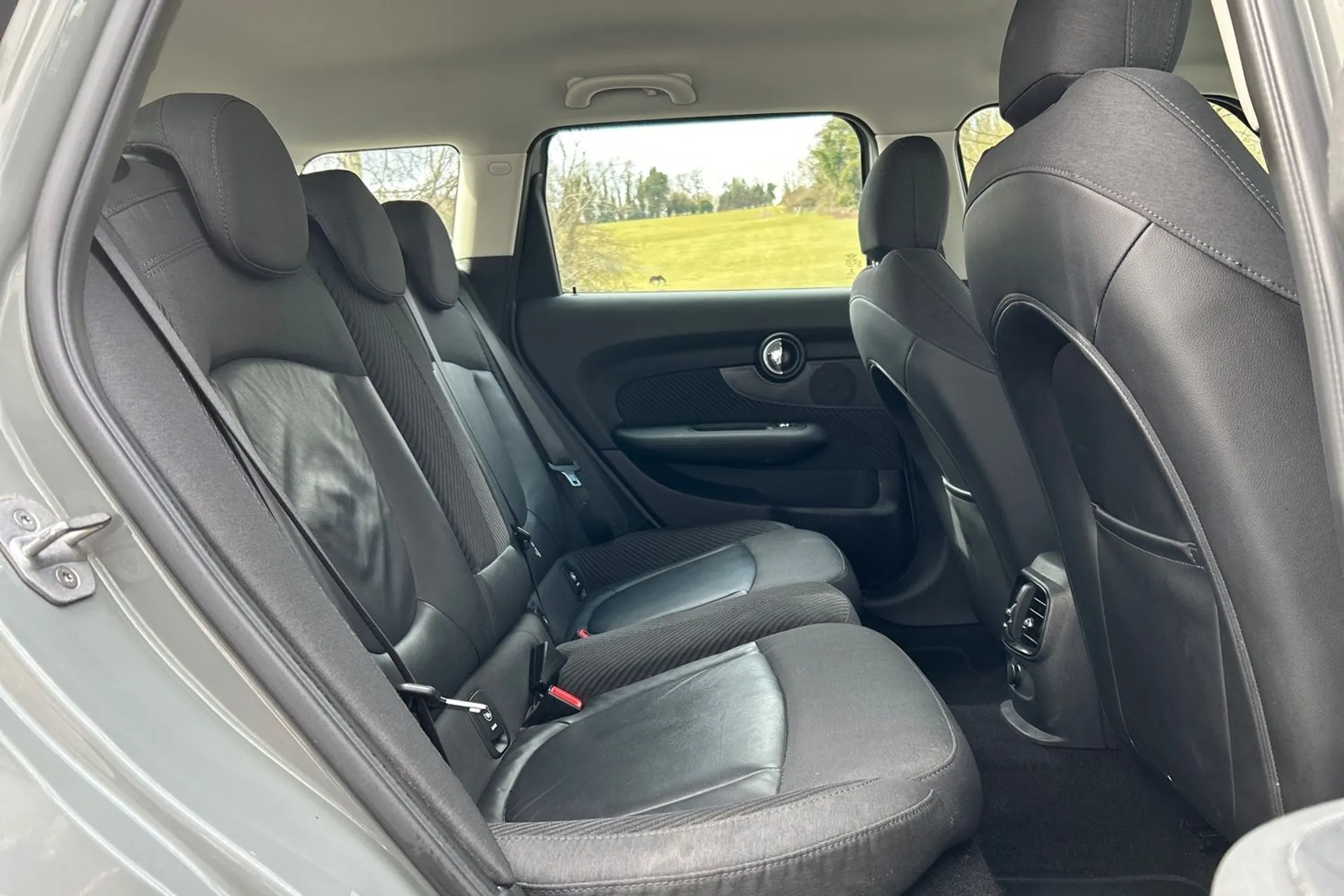 MINI CLUBMAN thumbnail image number 9