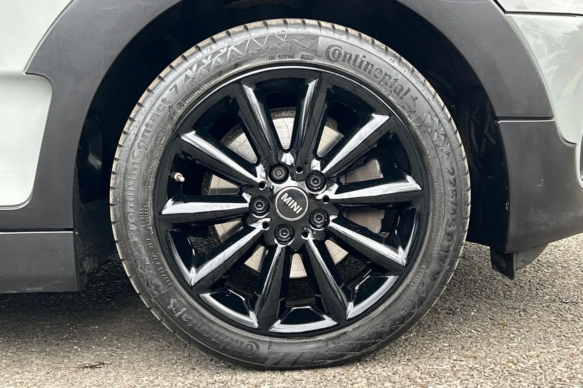 MINI CLUBMAN thumbnail image number 22