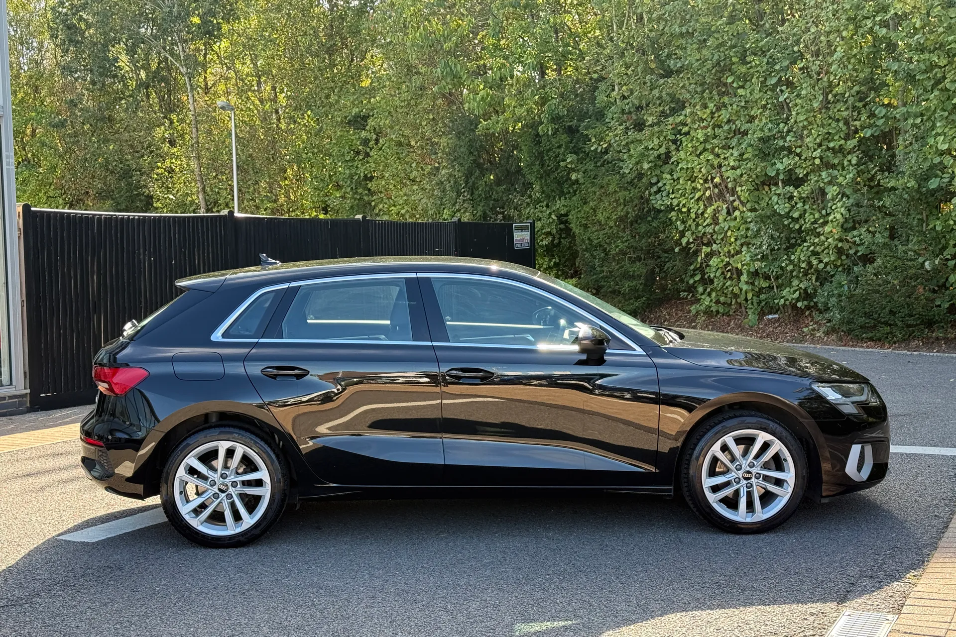 Audi A3 thumbnail image number 2