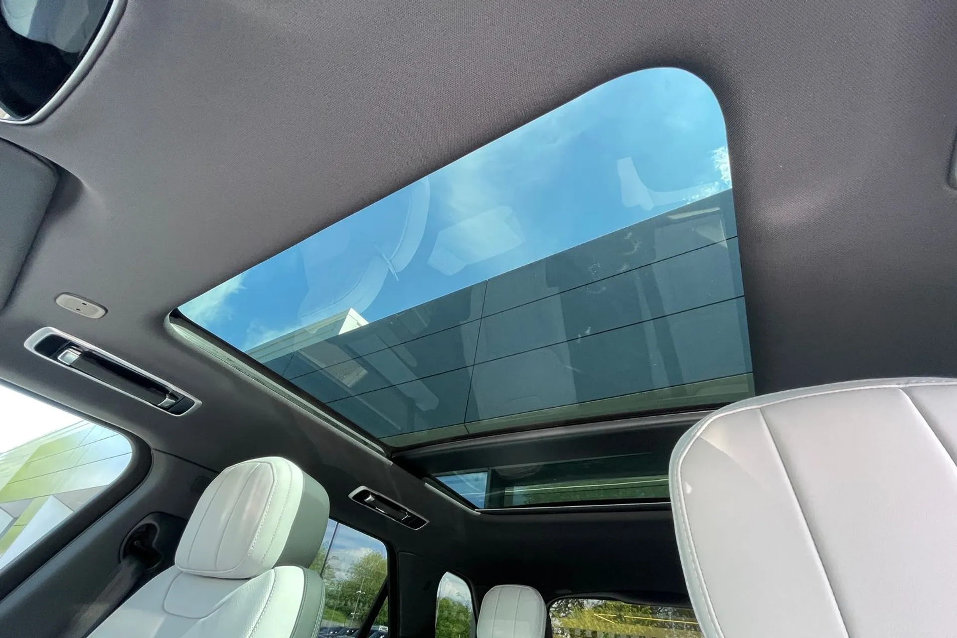 LAND ROVER RANGE ROVER SPORT thumbnail image number 5