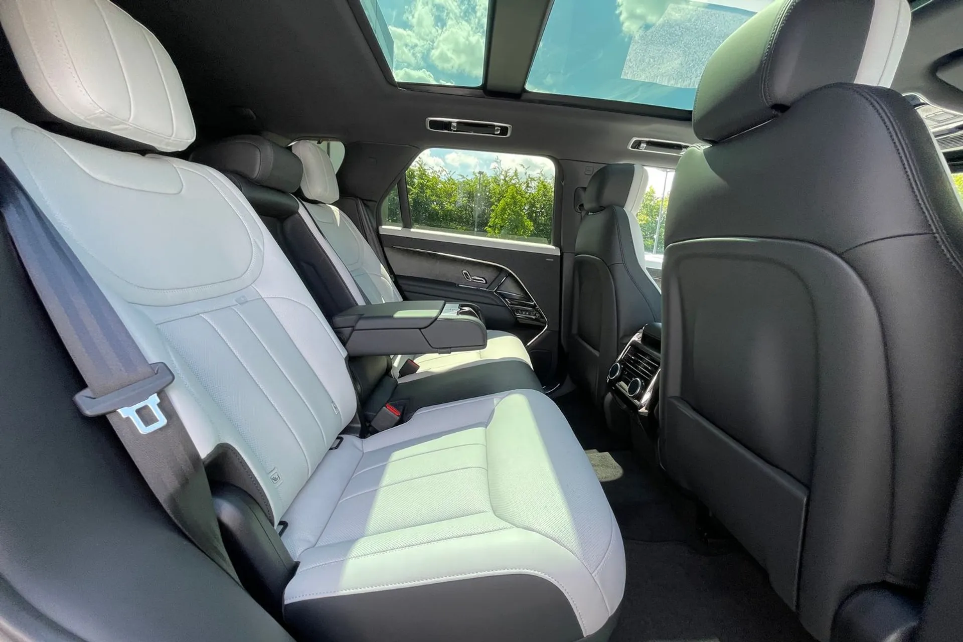 LAND ROVER RANGE ROVER SPORT thumbnail image number 42