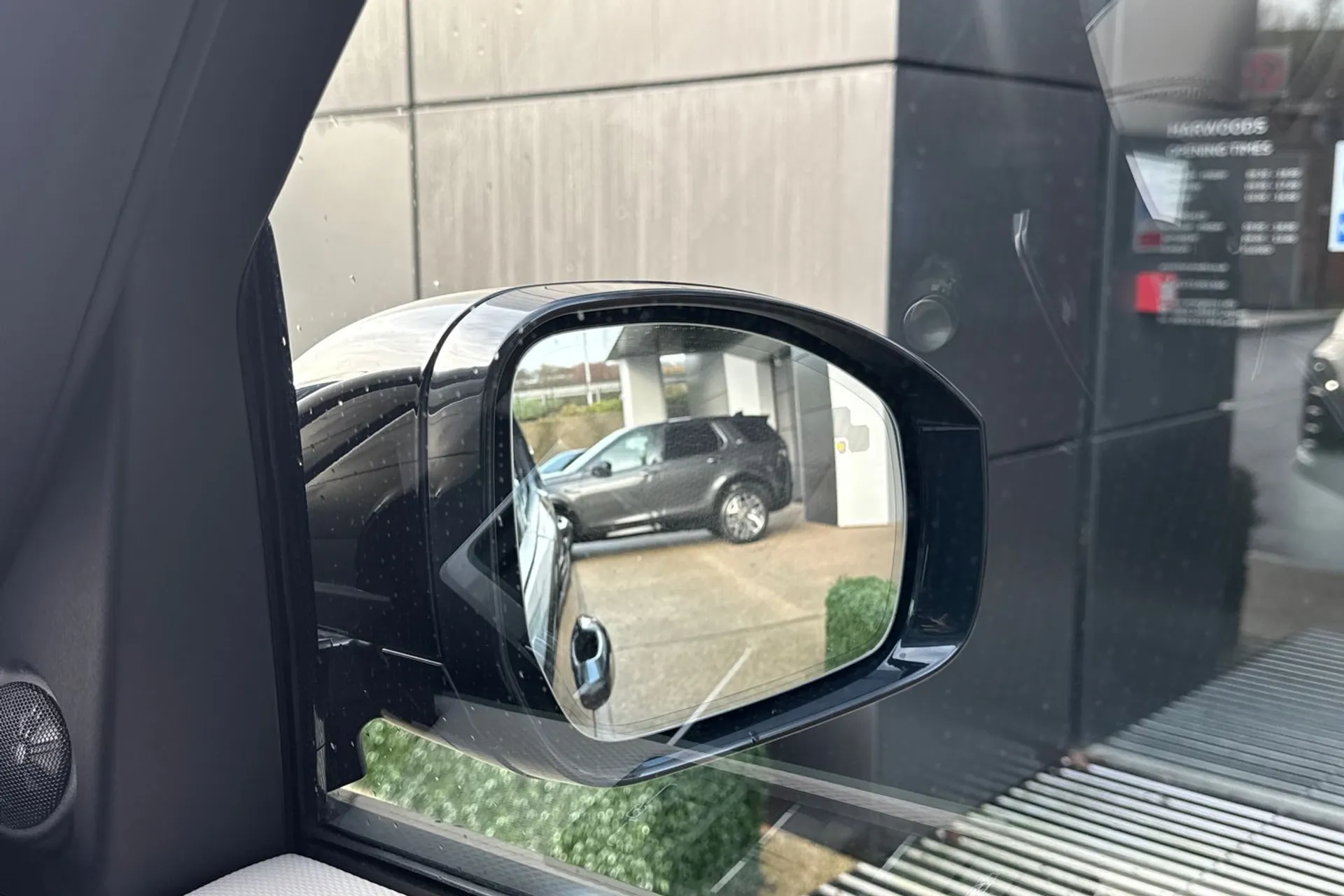 LAND ROVER DISCOVERY thumbnail image number 13