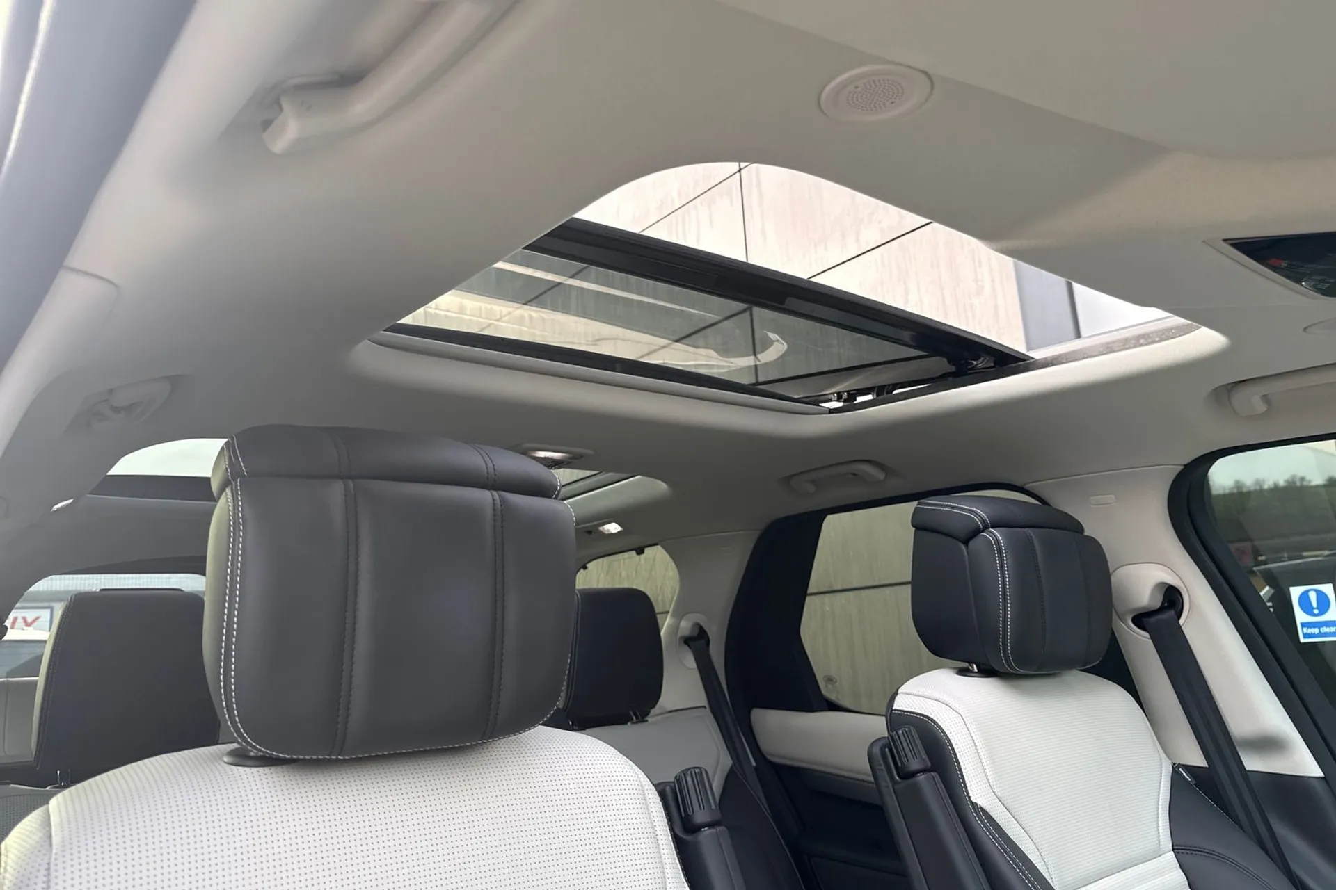 LAND ROVER DISCOVERY thumbnail image number 10