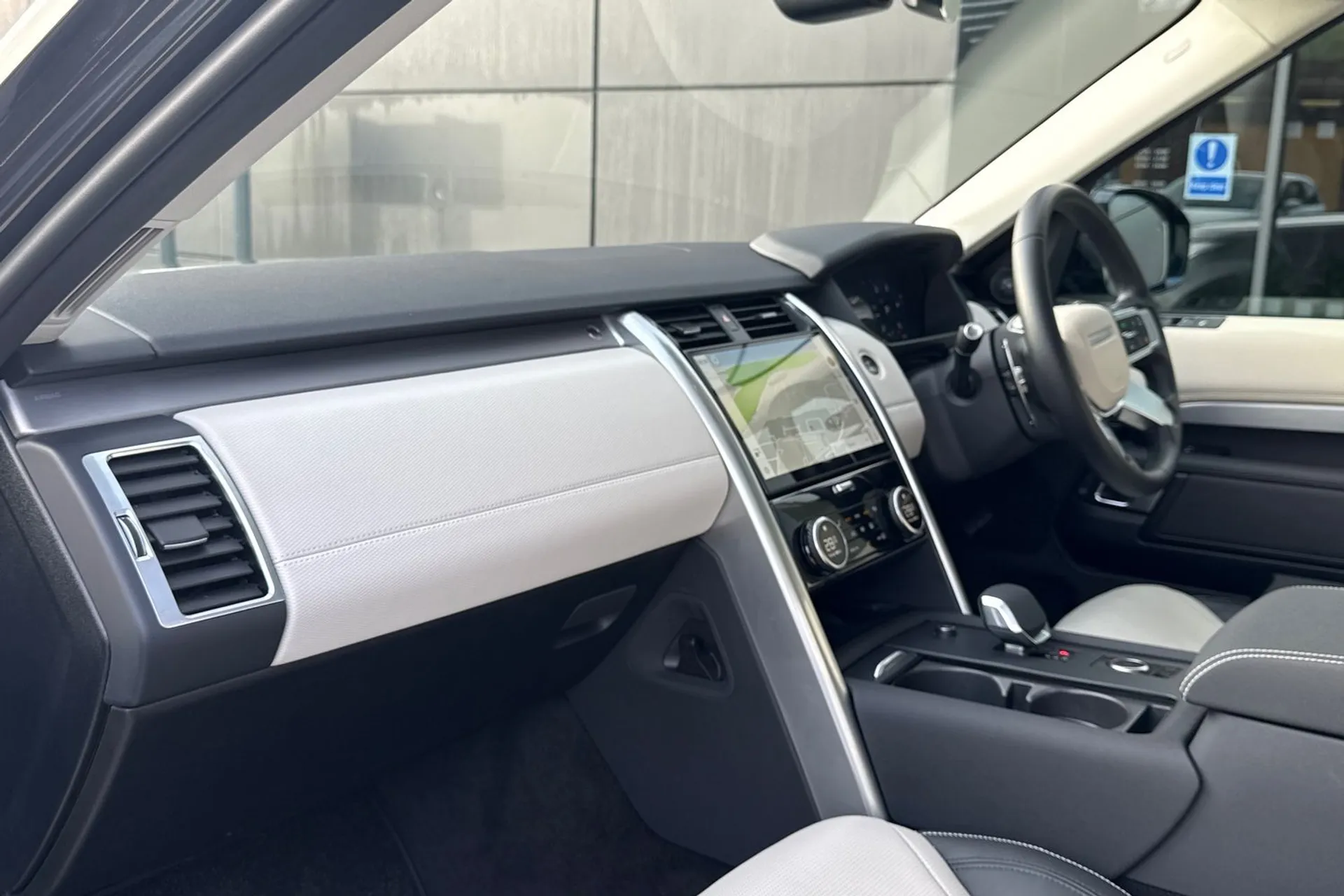 LAND ROVER DISCOVERY thumbnail image number 52