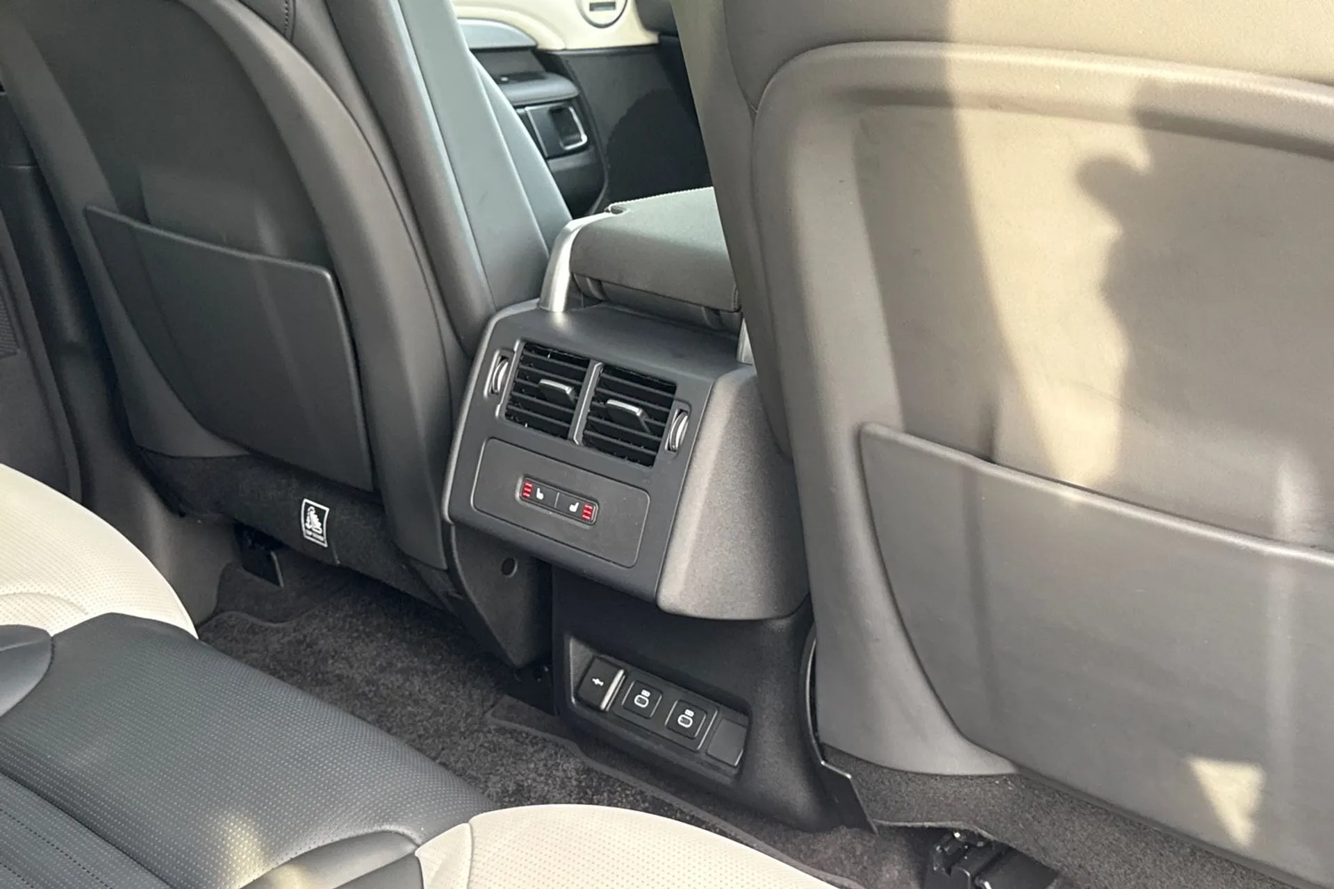 LAND ROVER DISCOVERY thumbnail image number 39