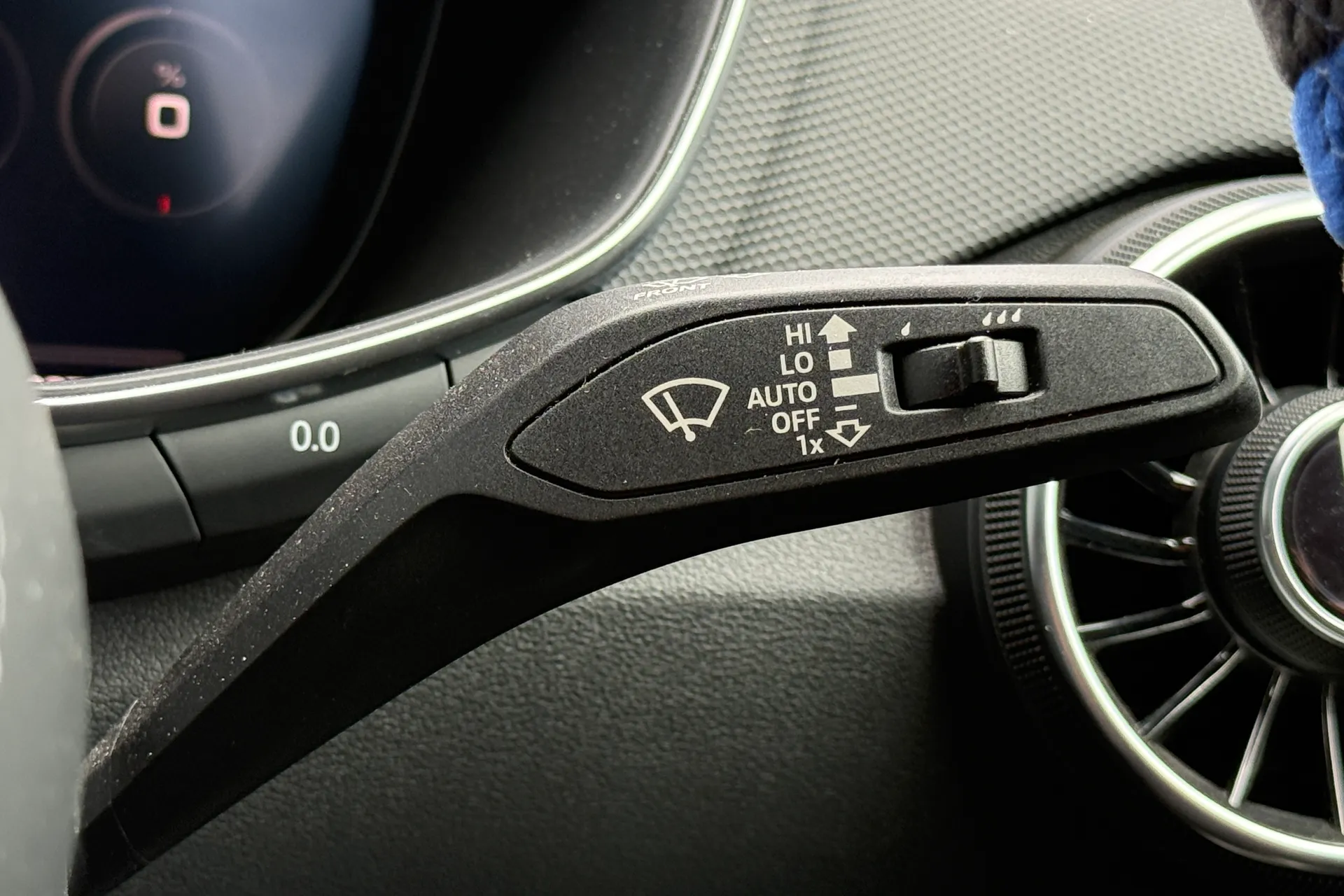 Audi TT thumbnail image number 41