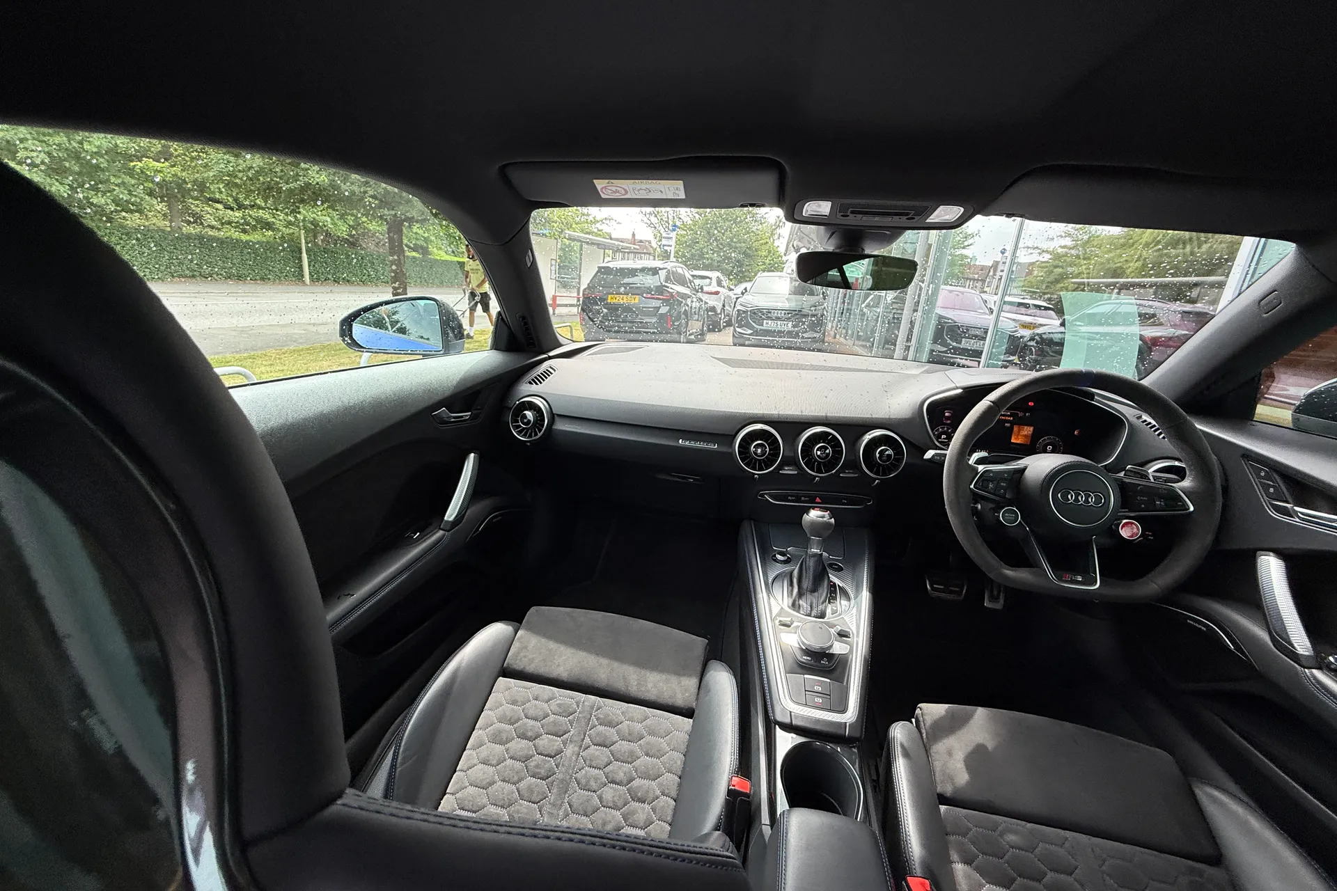 Audi TT thumbnail image number 27