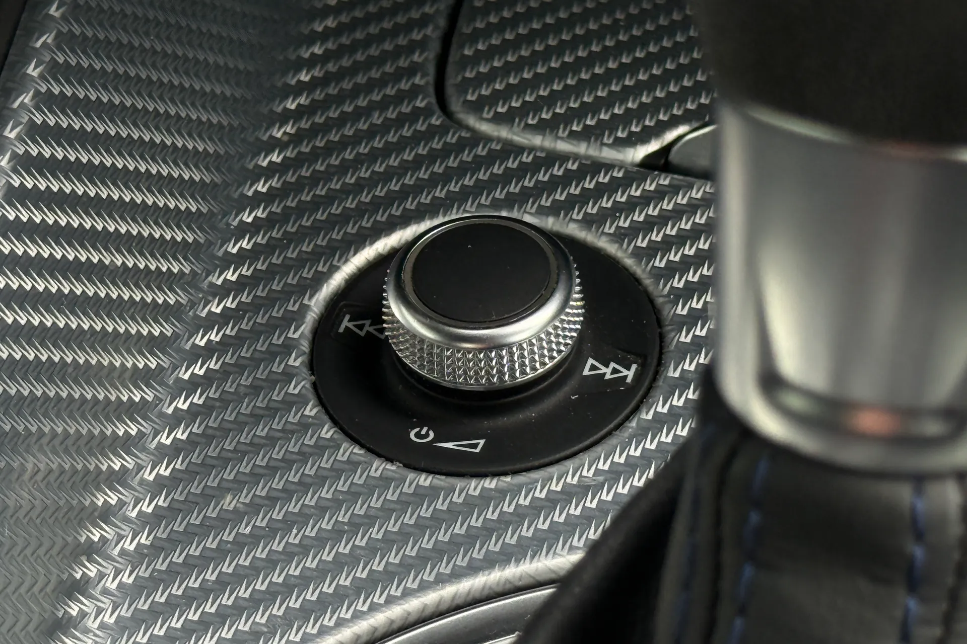 Audi TT thumbnail image number 51