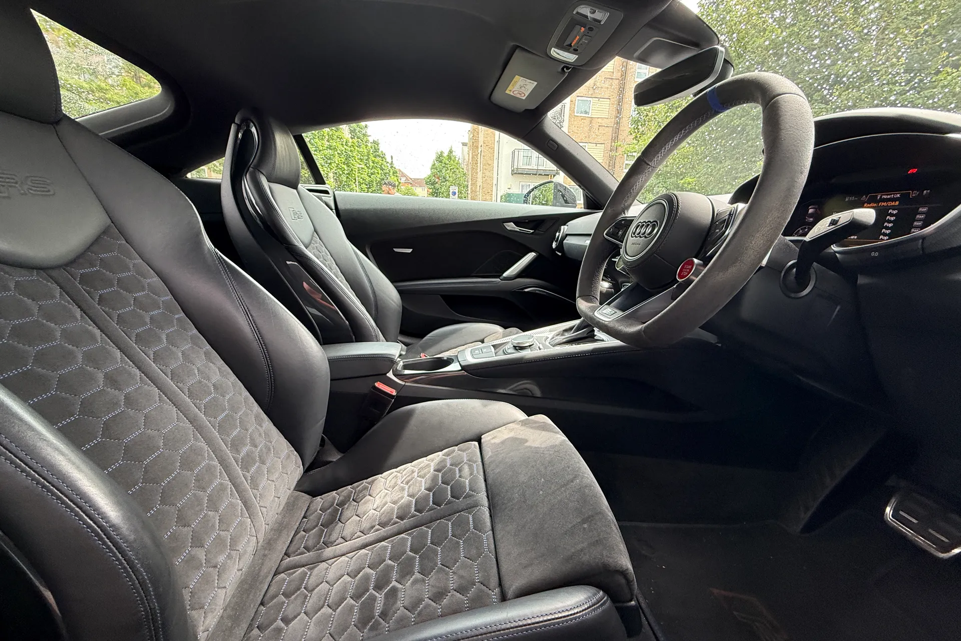 Audi TT thumbnail image number 12