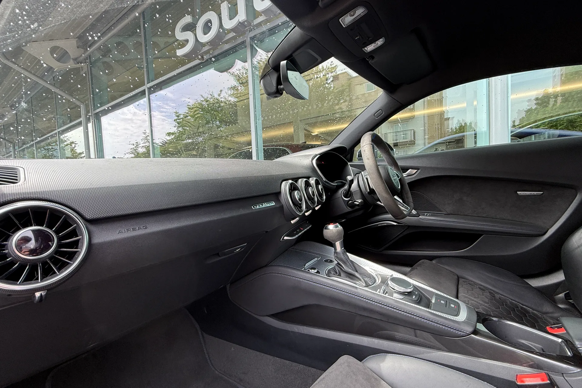 Audi TT thumbnail image number 6