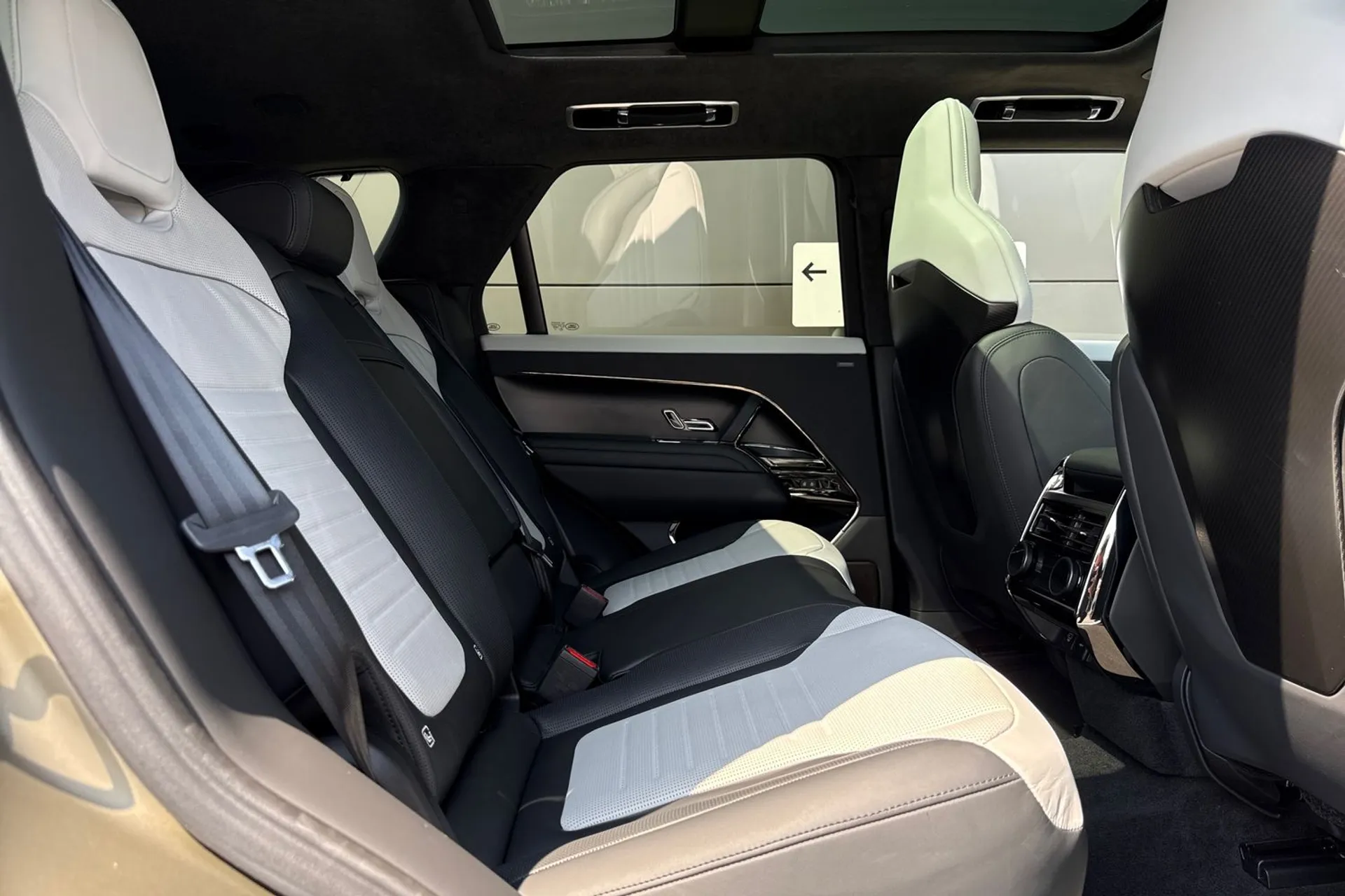 LAND ROVER RANGE ROVER SPORT thumbnail image number 27