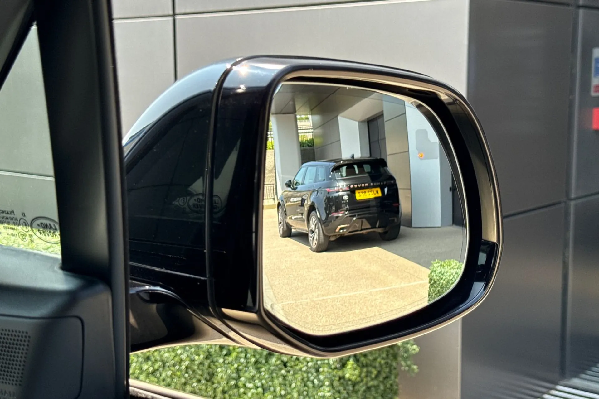 LAND ROVER RANGE ROVER SPORT thumbnail image number 35