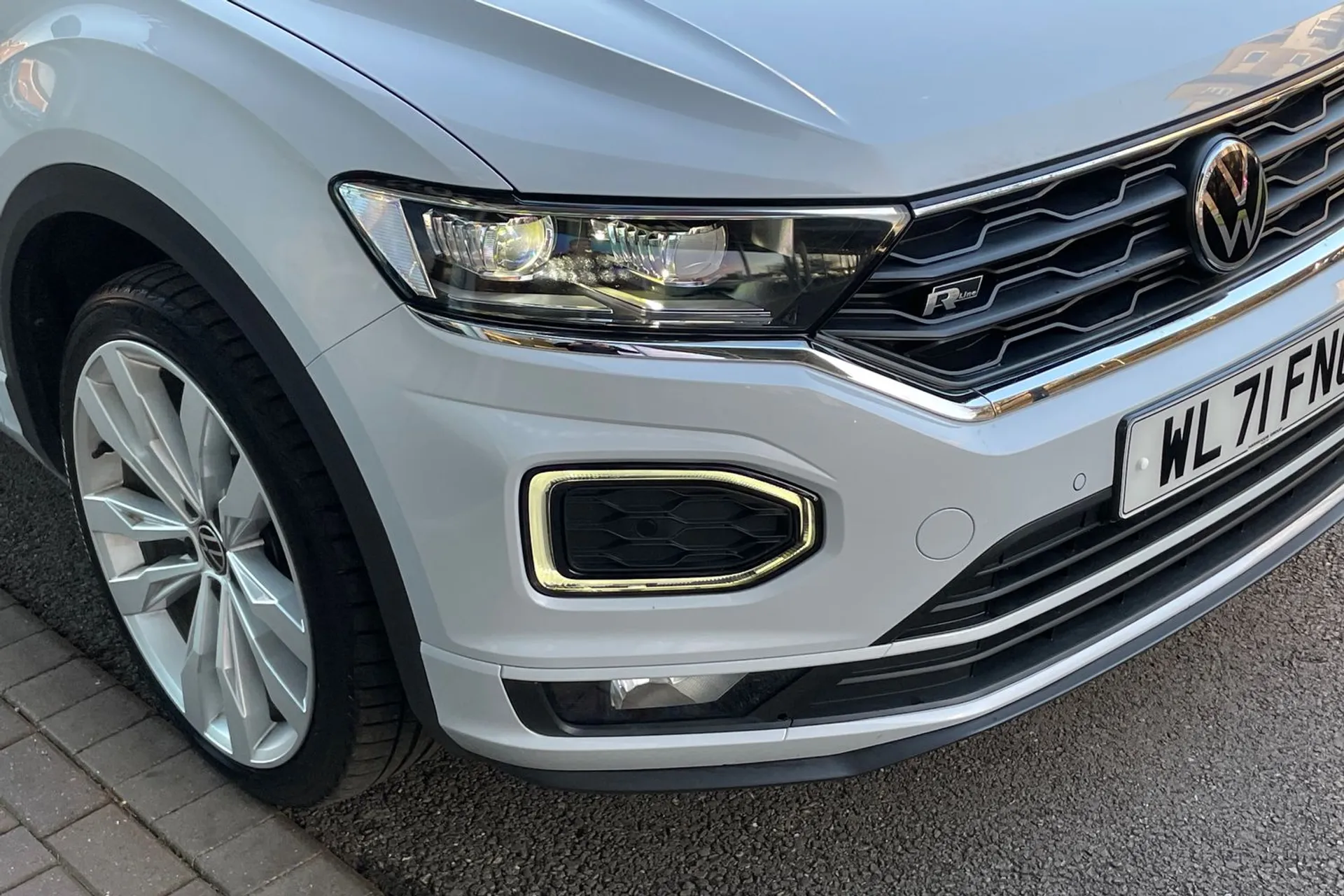 VOLKSWAGEN T-ROC thumbnail image number 56