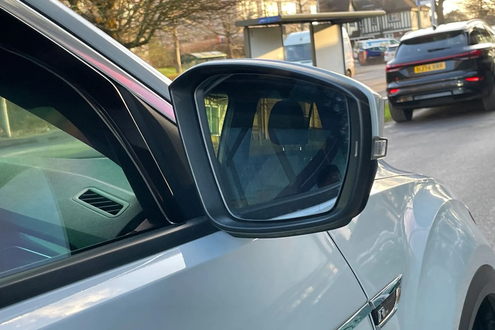 VOLKSWAGEN T-ROC thumbnail image number 47