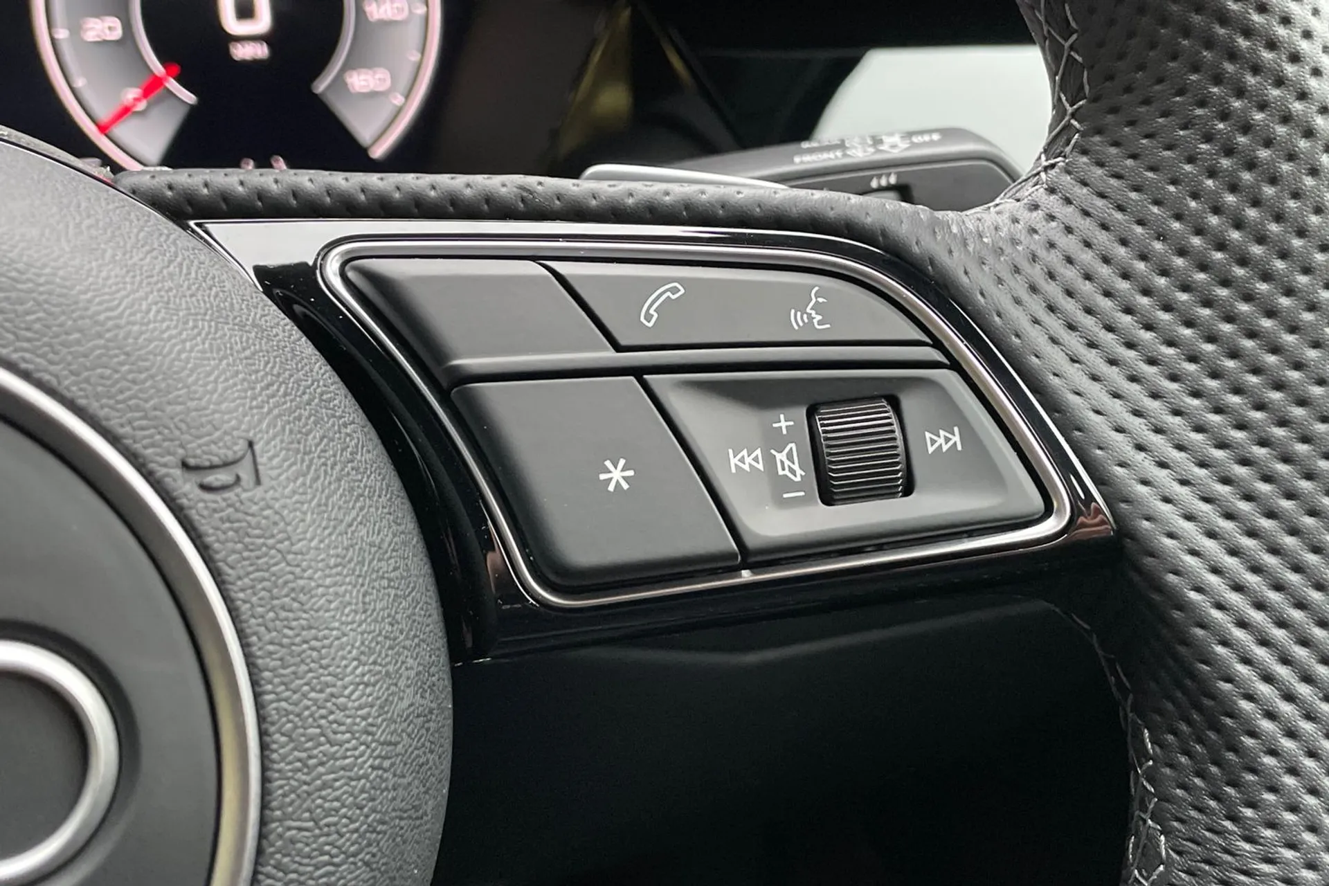 Audi A3 thumbnail image number 36