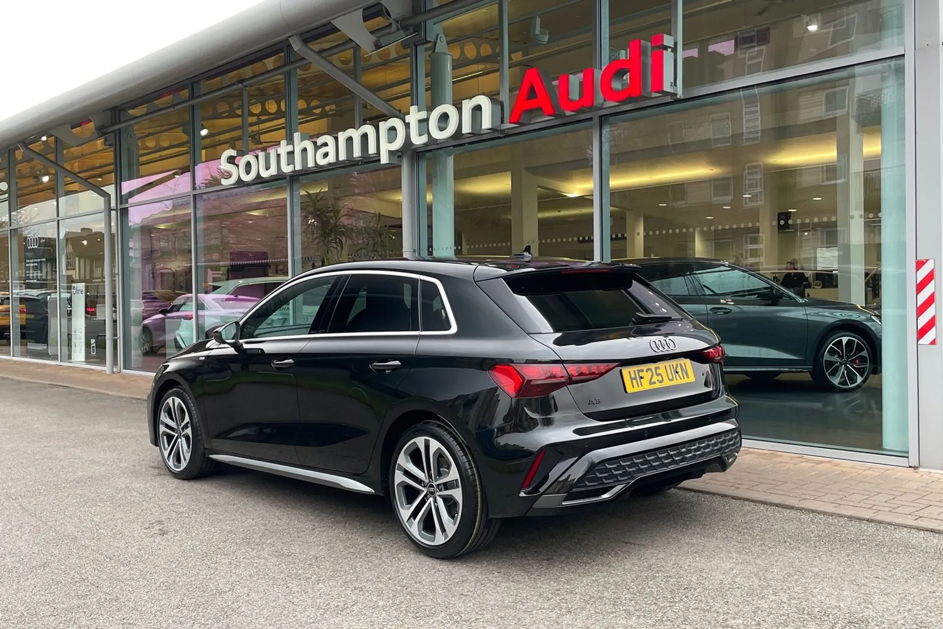 Audi A3 thumbnail image number 6