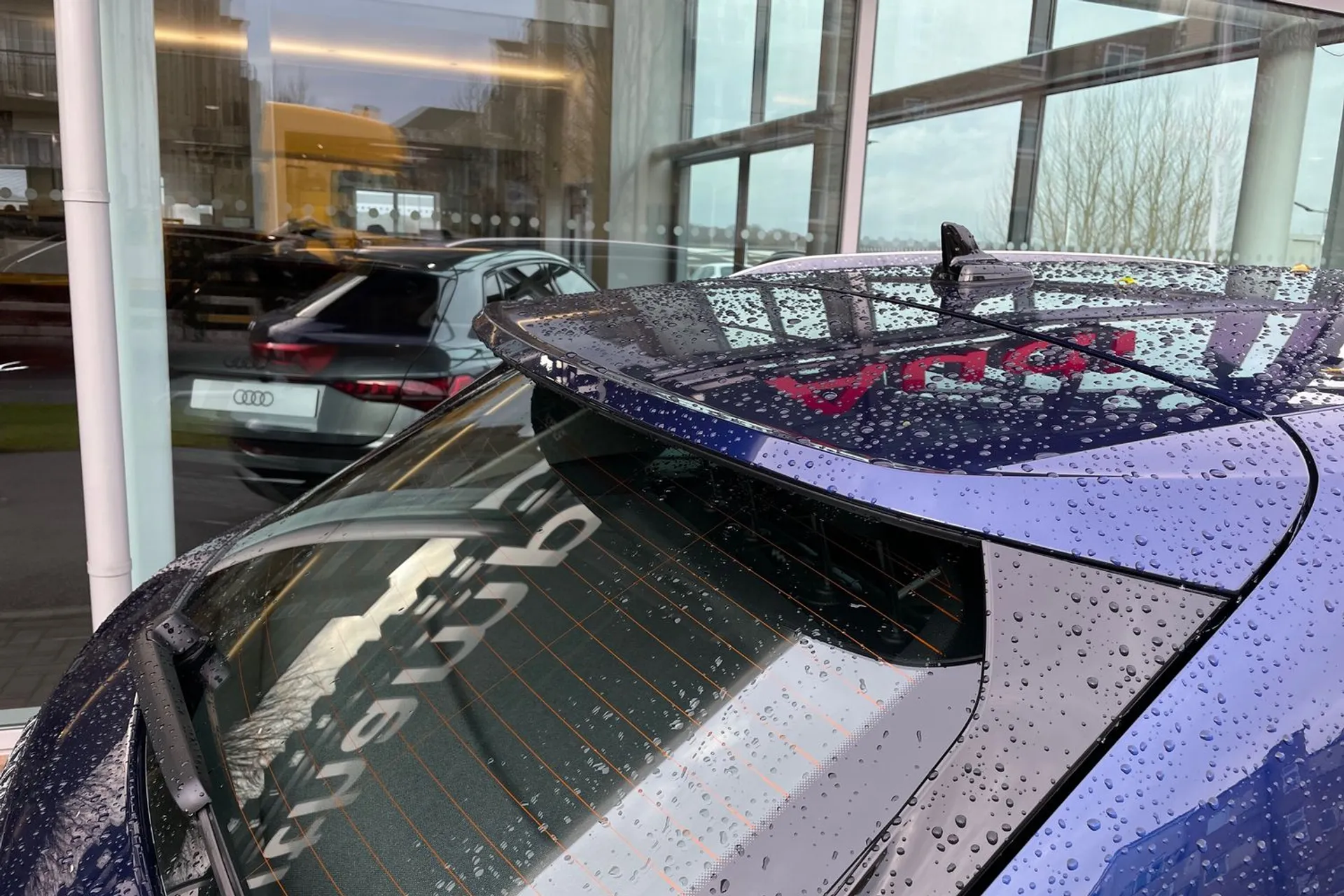 Audi Q3 thumbnail image number 16