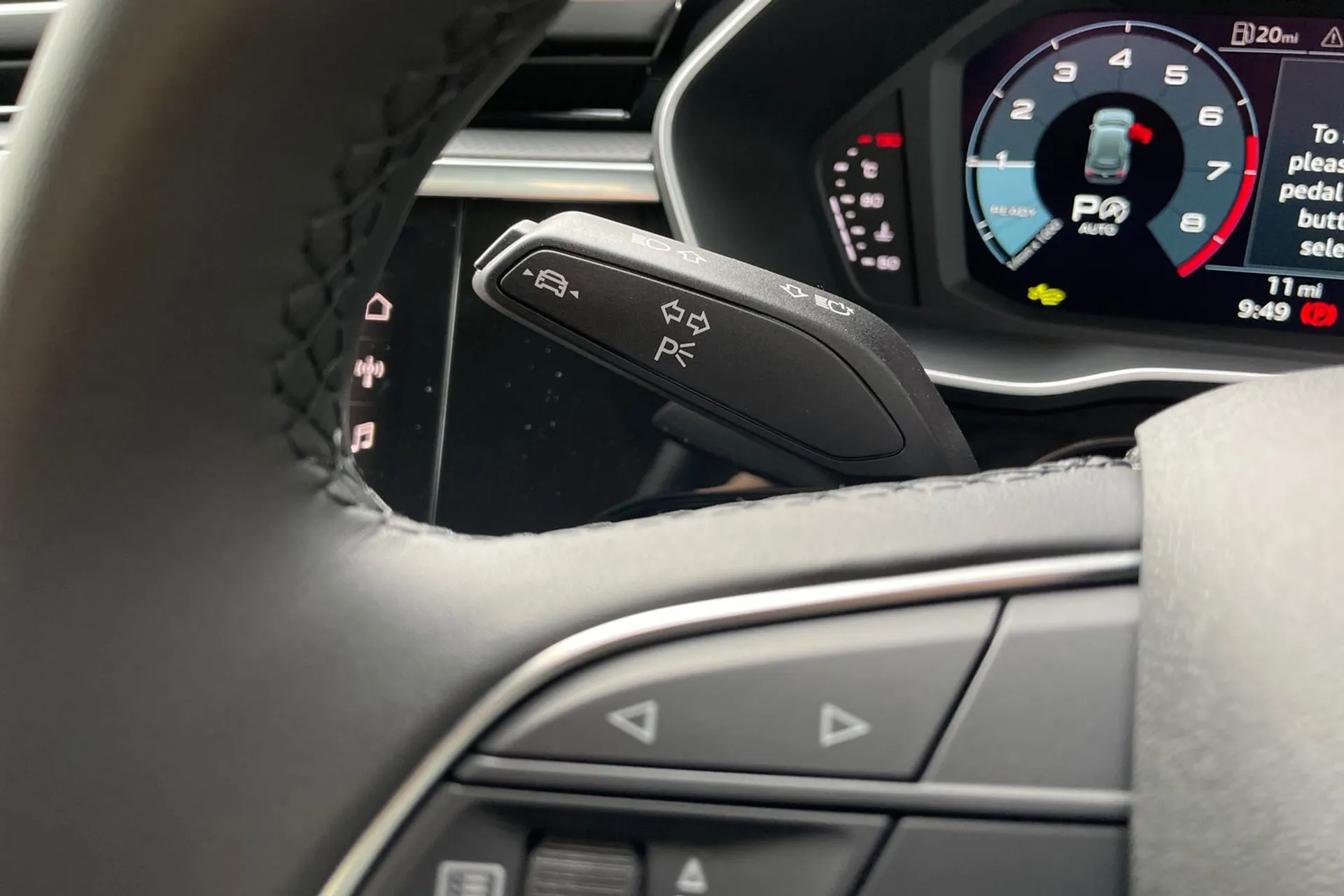 Audi Q3 thumbnail image number 57