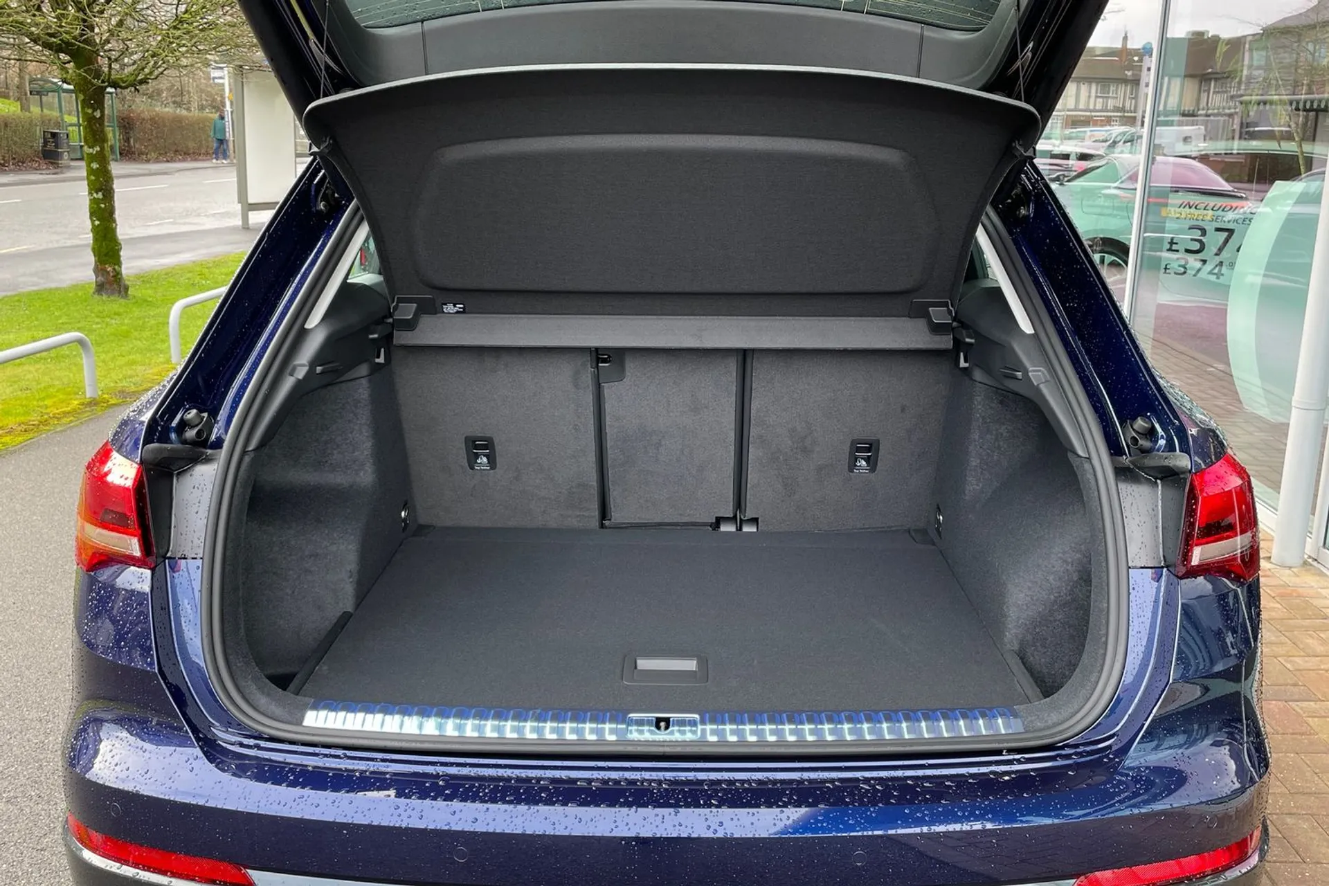 Audi Q3 thumbnail image number 20