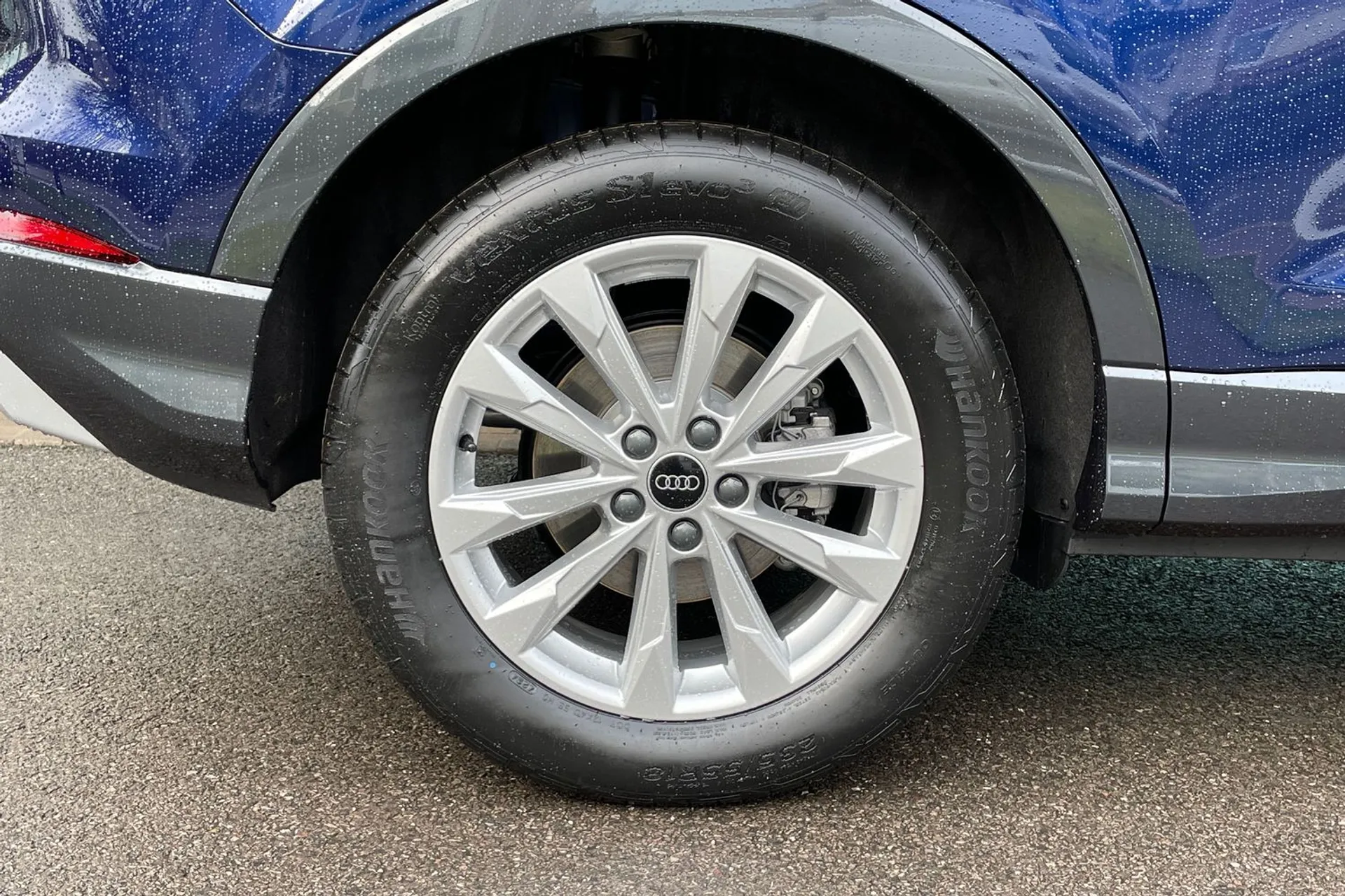 Audi Q3 thumbnail image number 7